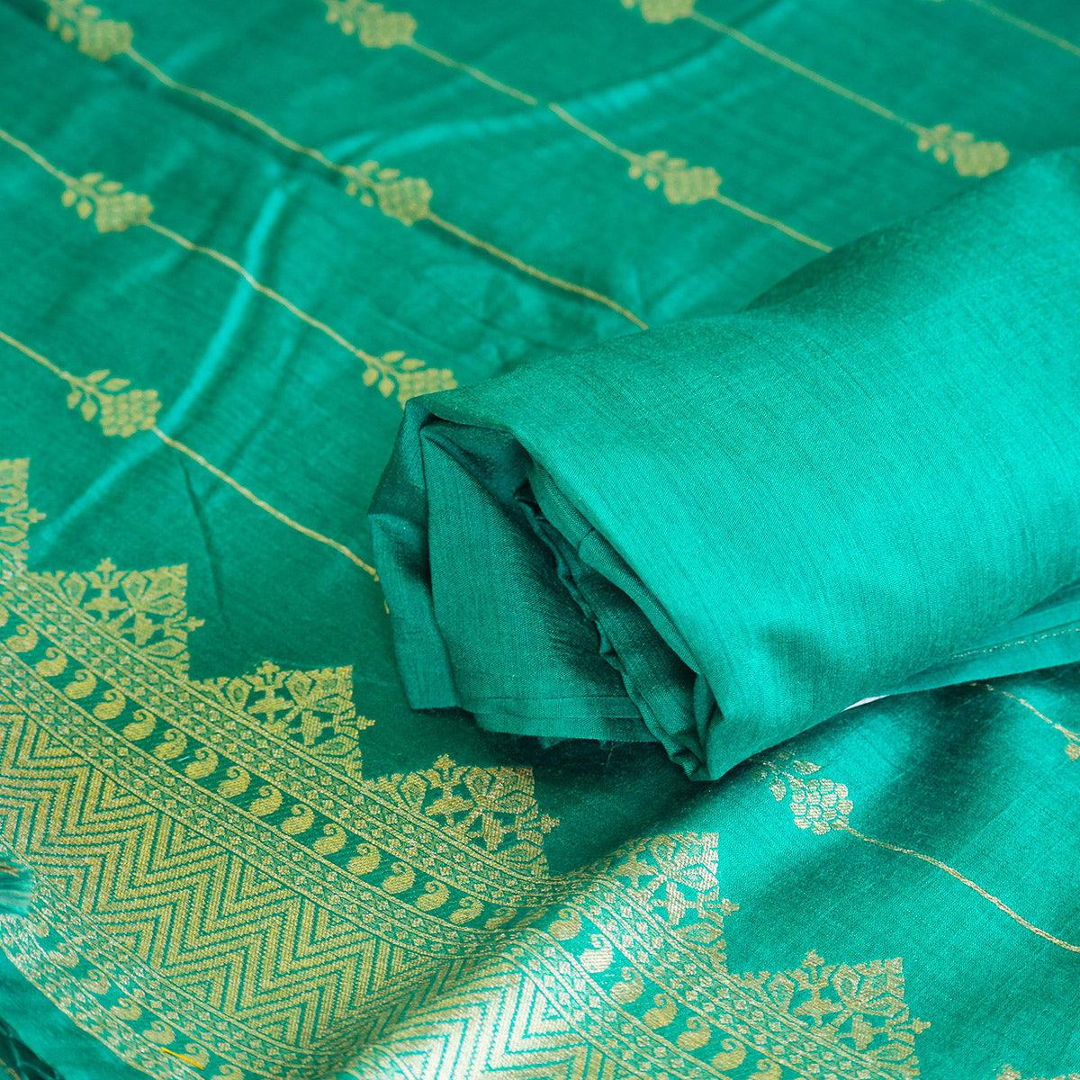 Sea Green Handwoven Banarasi Suit Set with Zari Motifs & Traditional Border