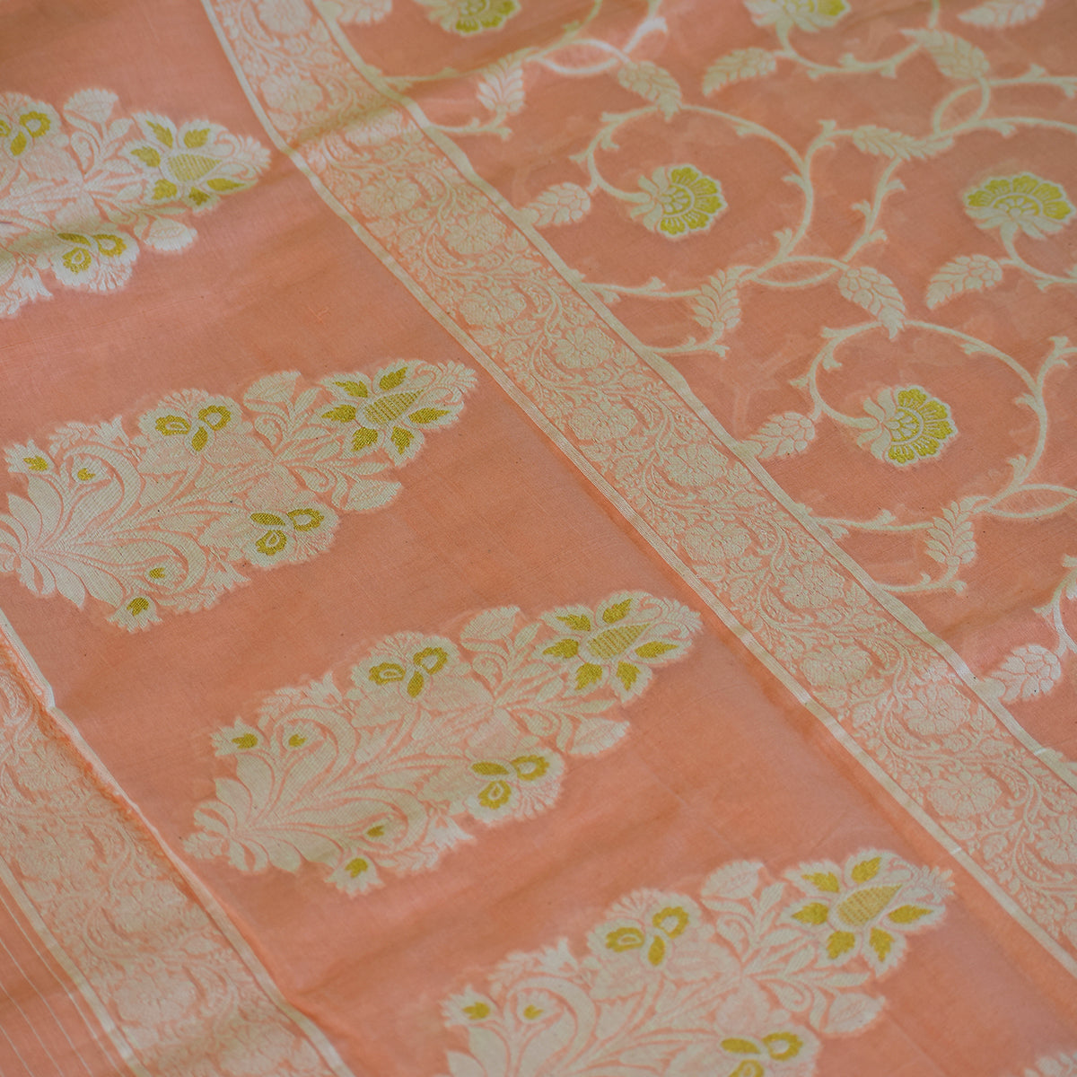 Peach Chanderi Jamdani Banarasi Suit Set with Zari Floral Motifs & Hand-Knotted Tassels