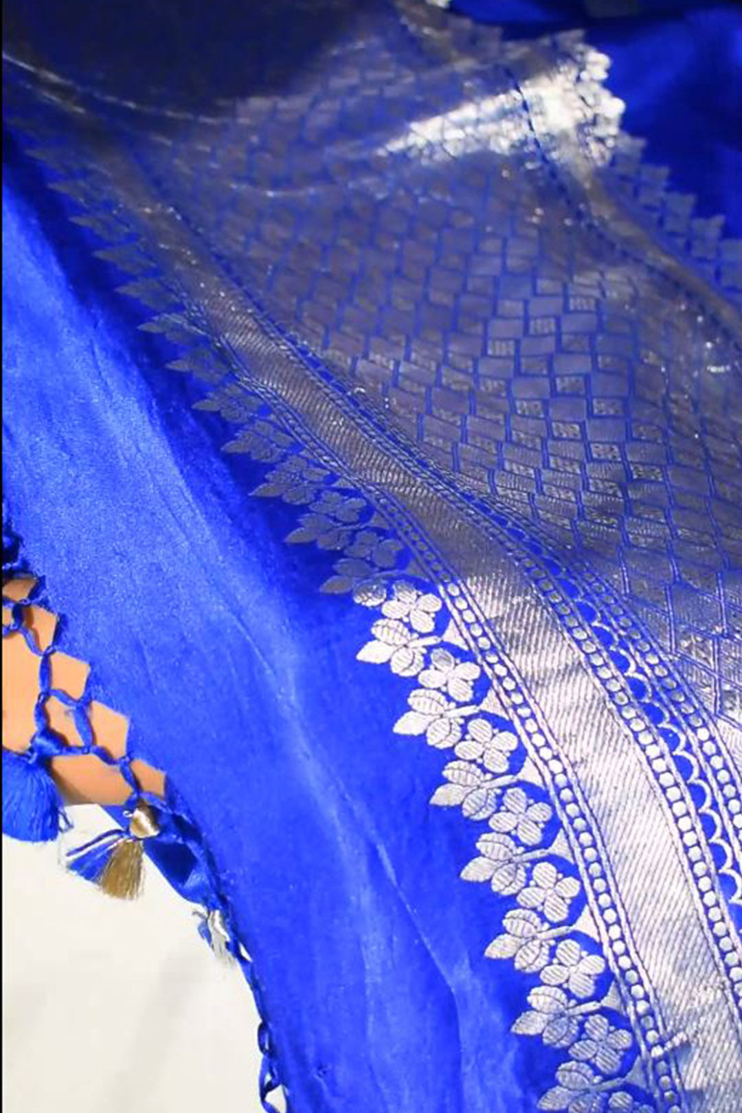Pure mashru silk saree with banarasi silver and golden zari kadwa weaving-Electric Blue