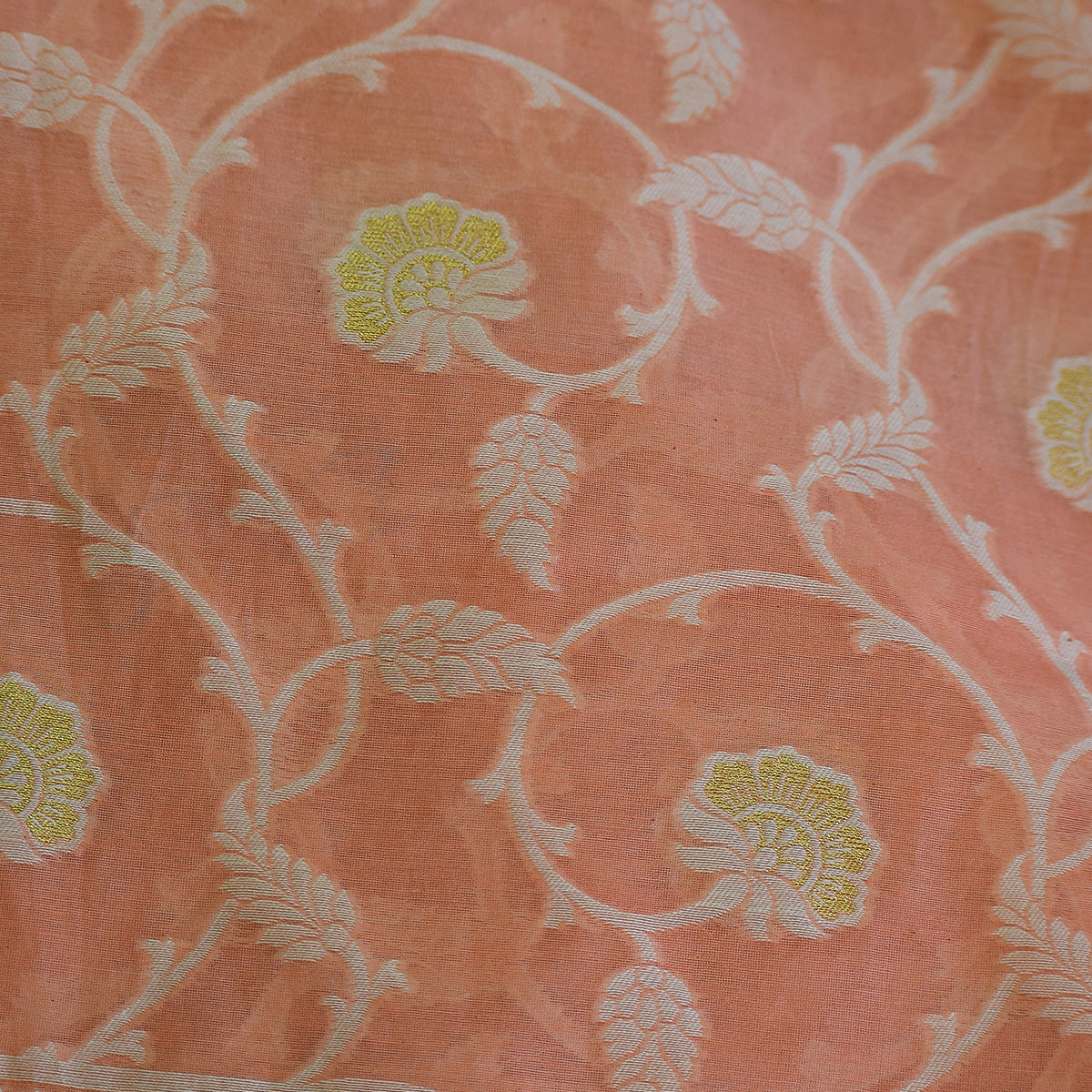 Peach Chanderi Jamdani Banarasi Suit Set with Zari Floral Motifs & Hand-Knotted Tassels