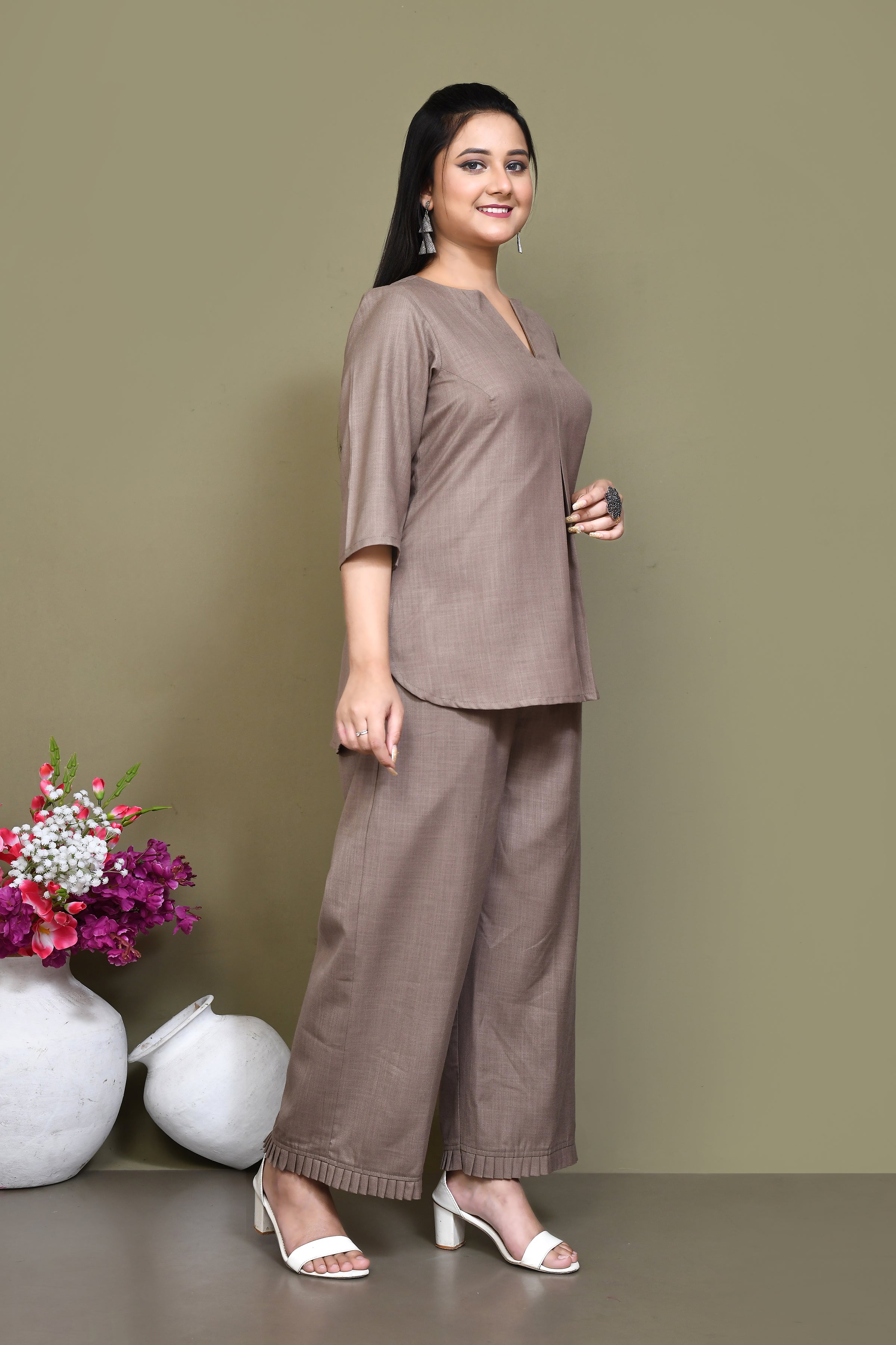Cotton slub mid-thigh length high-low top with matching pant