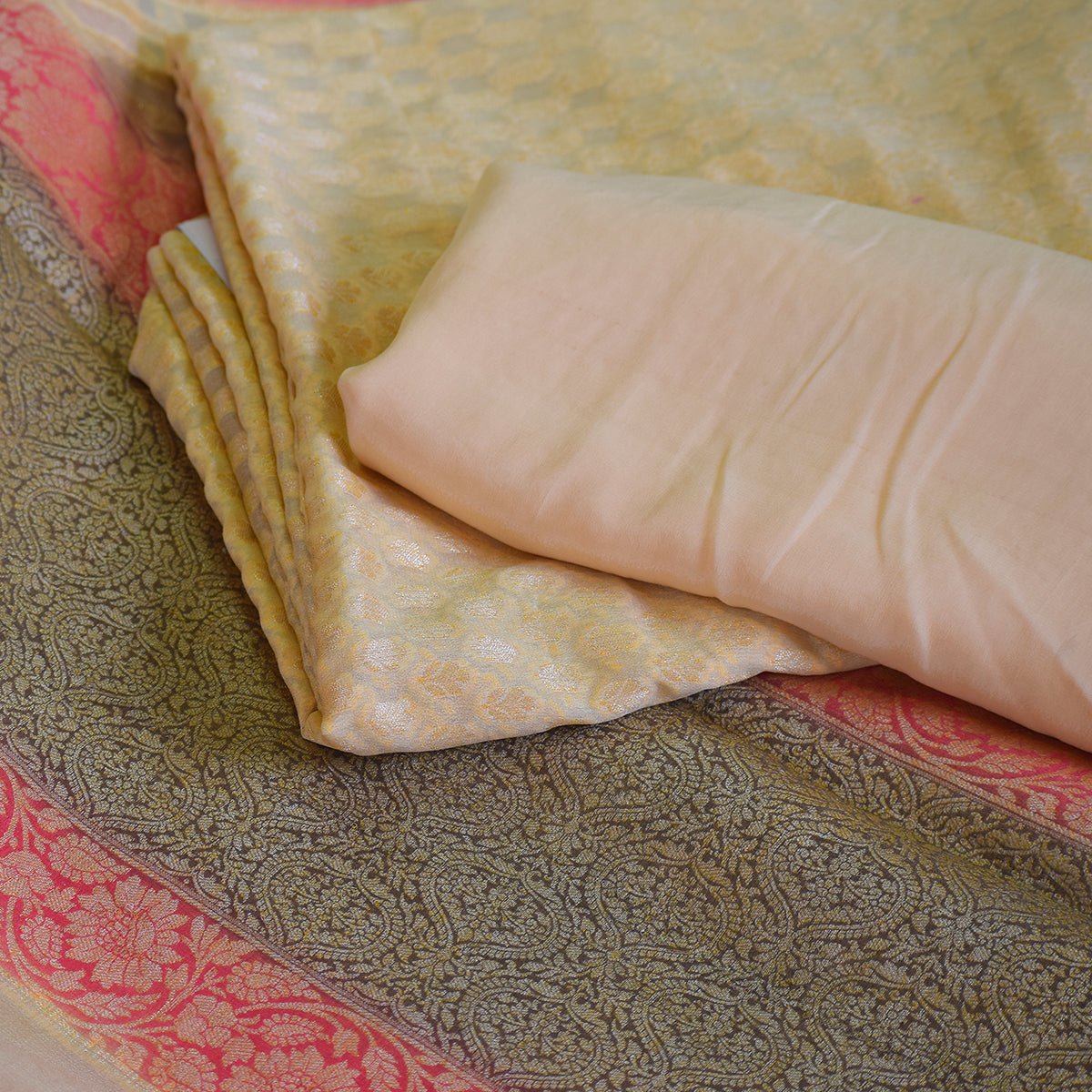 Pink Banarasi Georgette Suit Set with Leheriya Pattern