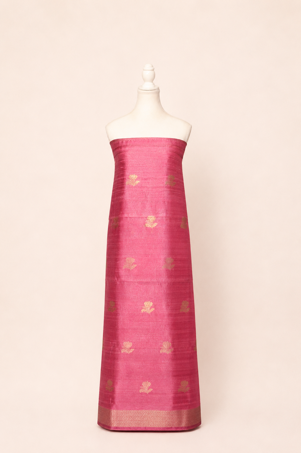 Pure tussar silk kurta with kadwa weaving,matching crepe bottom & chiffon dupatta with lace-soft pink