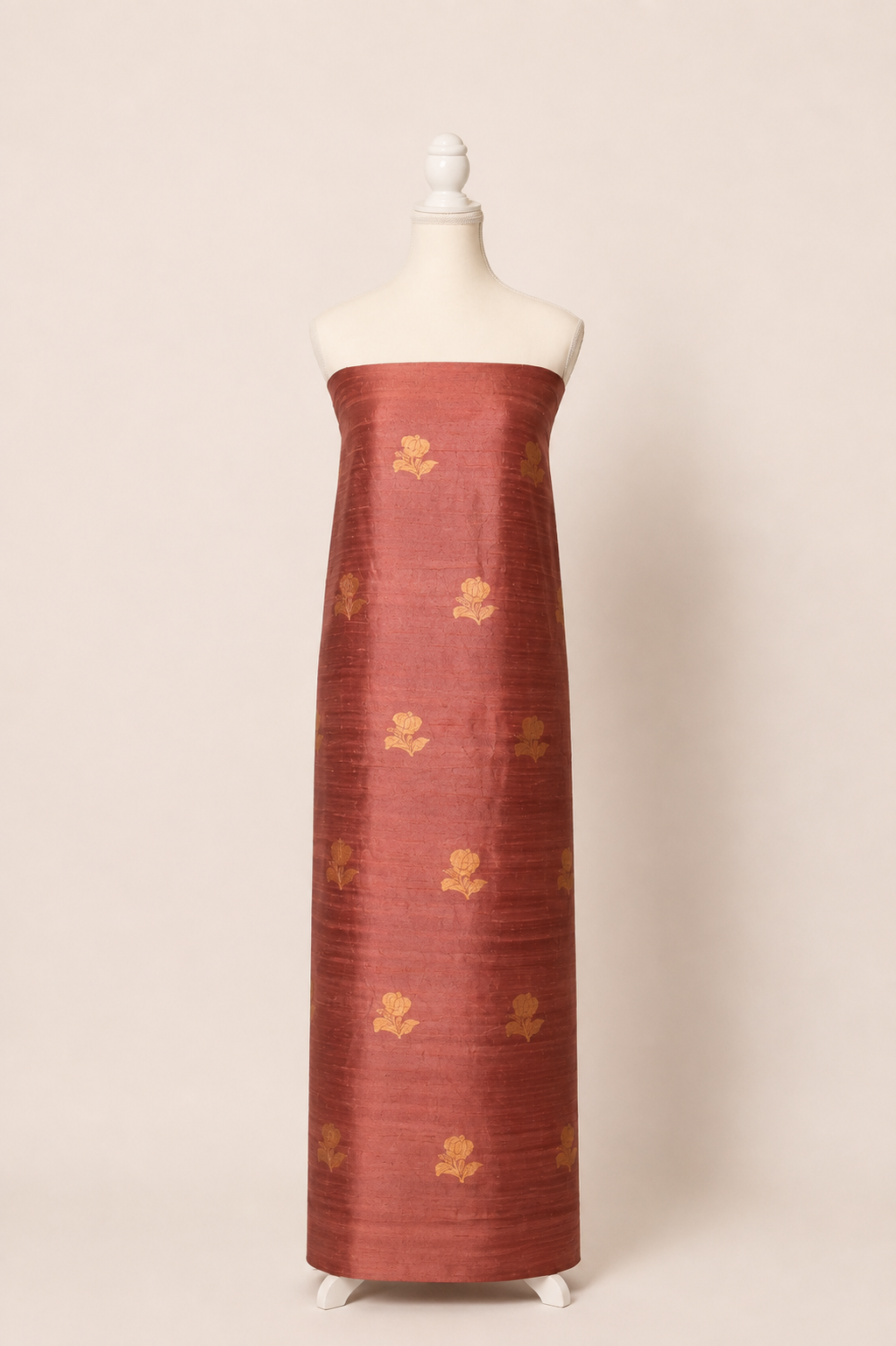 Pure tussar silk kurta with kadwa weaving,matching crepe bottom & chiffon dupatta with lace-onion pink