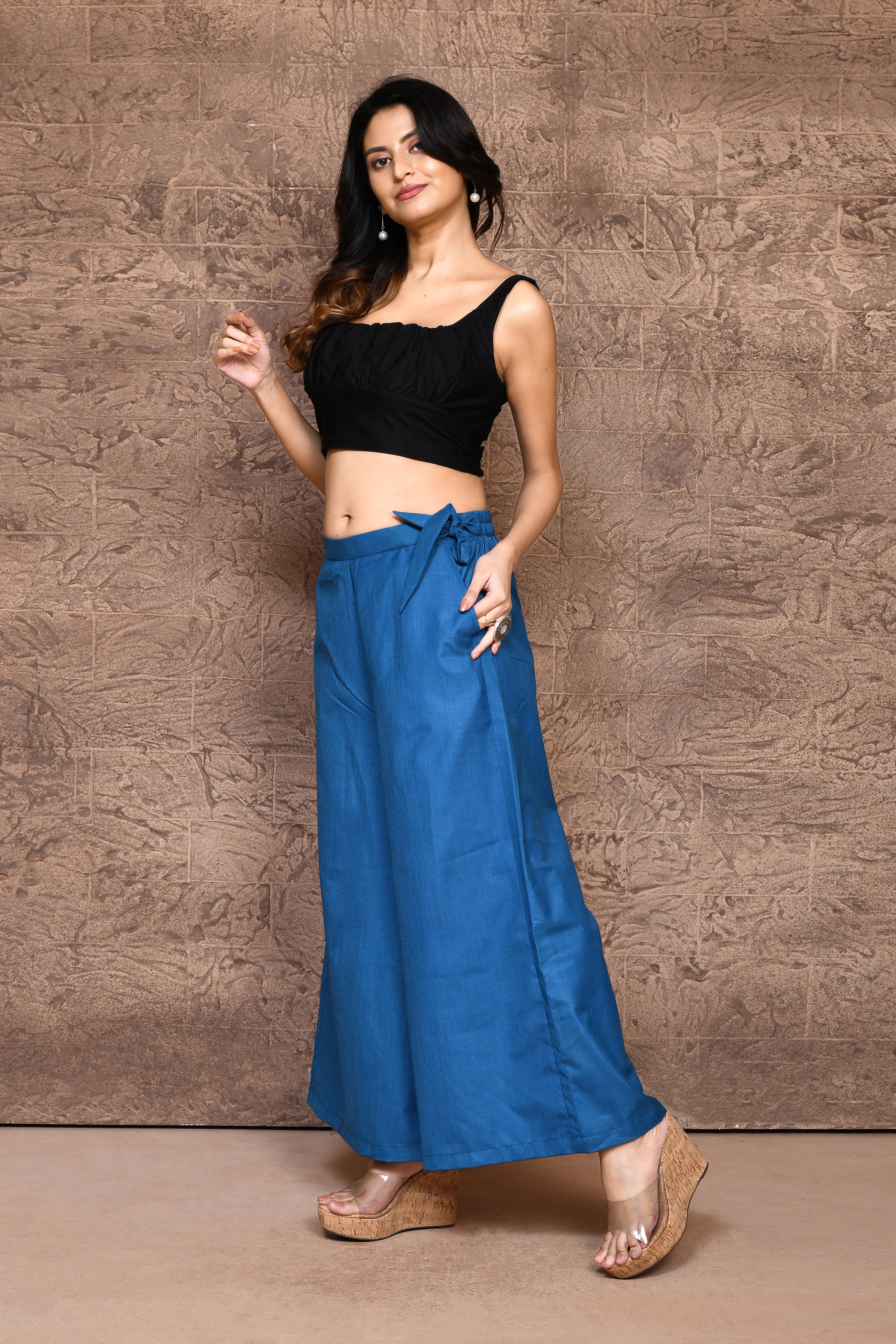 Solid color cotton slub flared pant