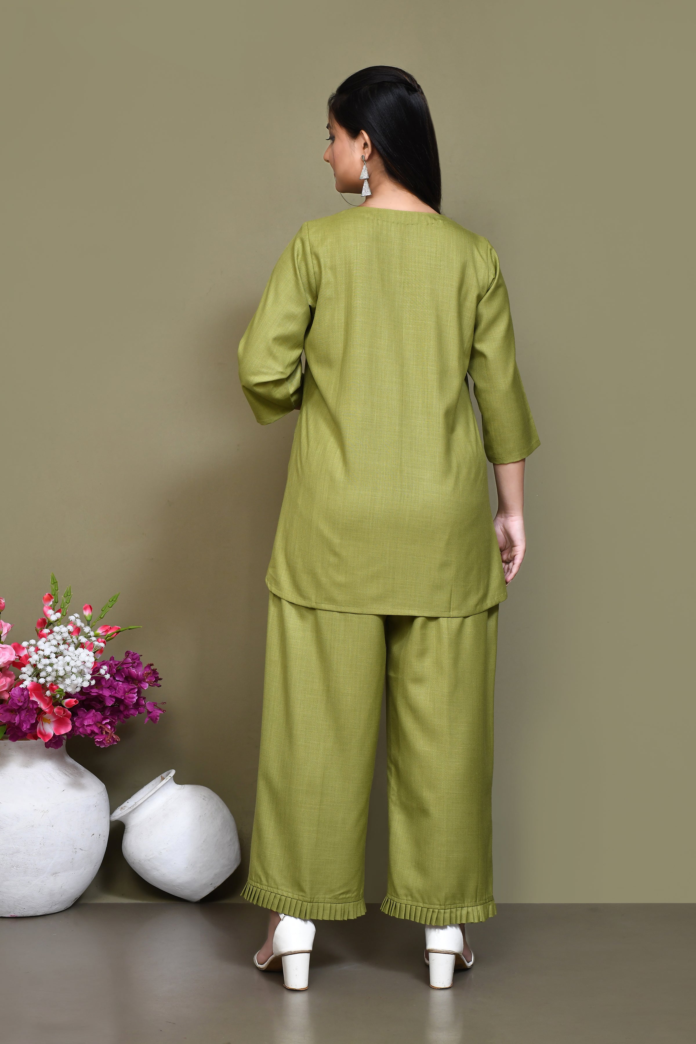 Cotton slub mid-thigh length high-low top with matching pant