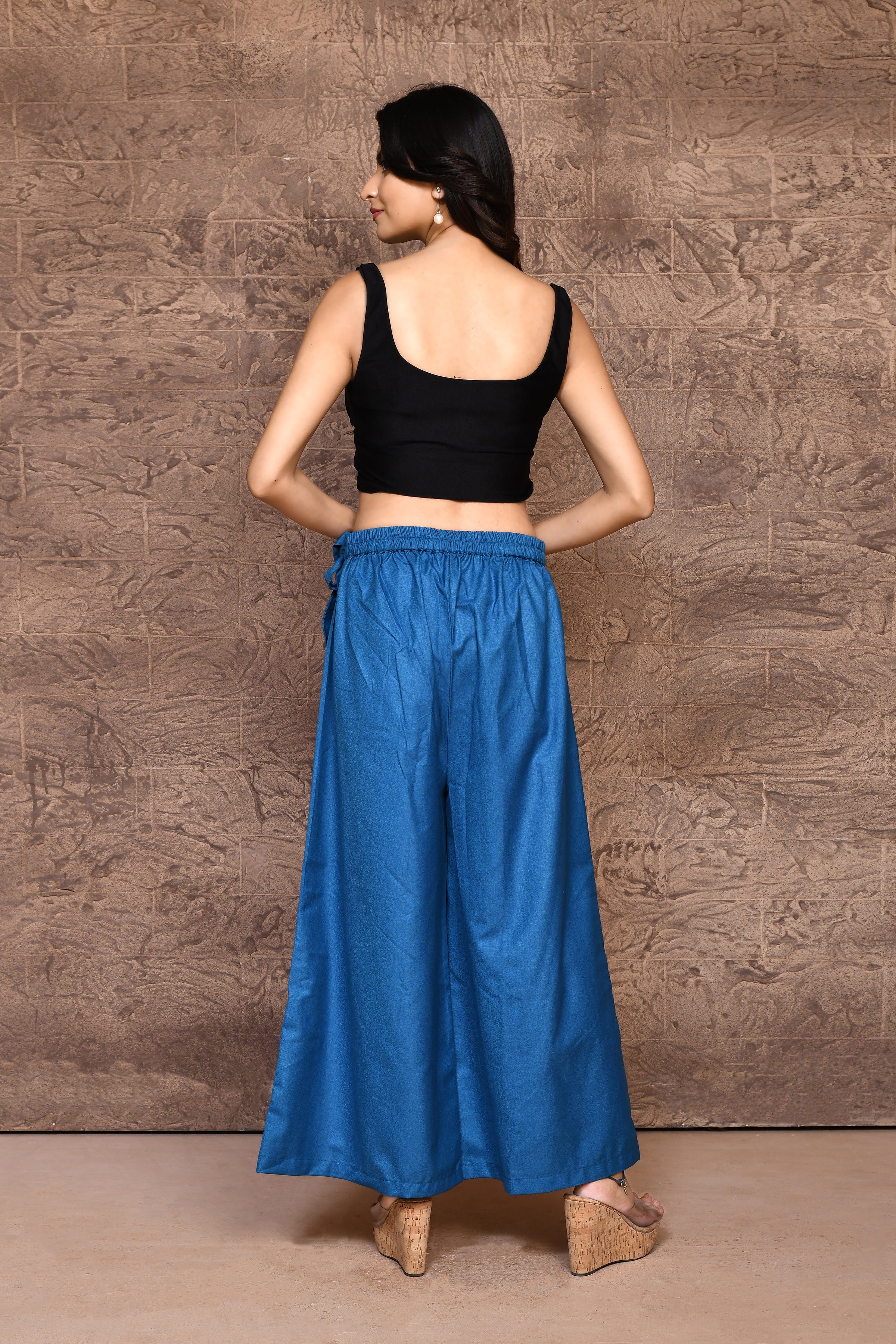 Solid color cotton slub flared pant