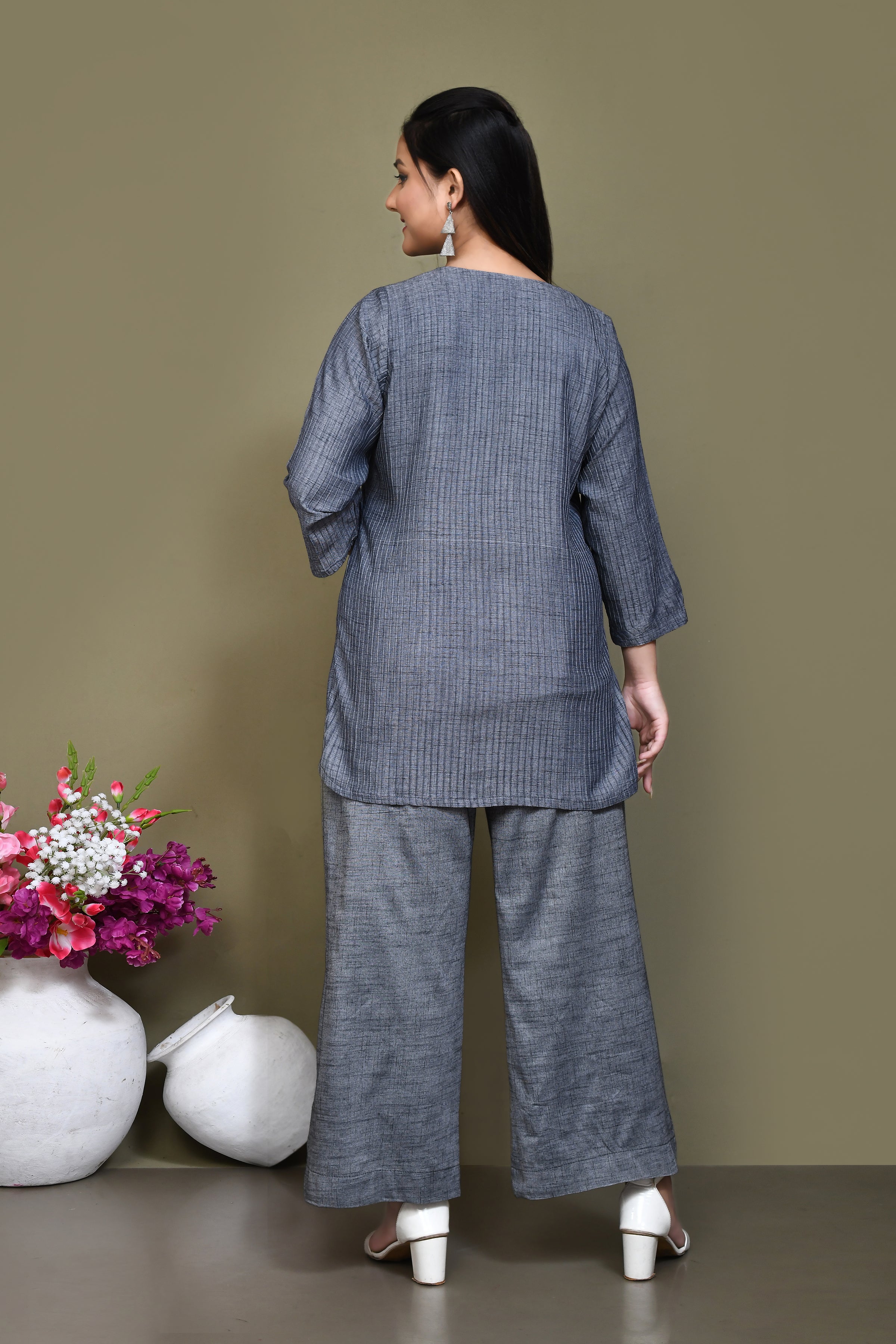 Pintex cotton mid-thigh length high-low top with matching pant