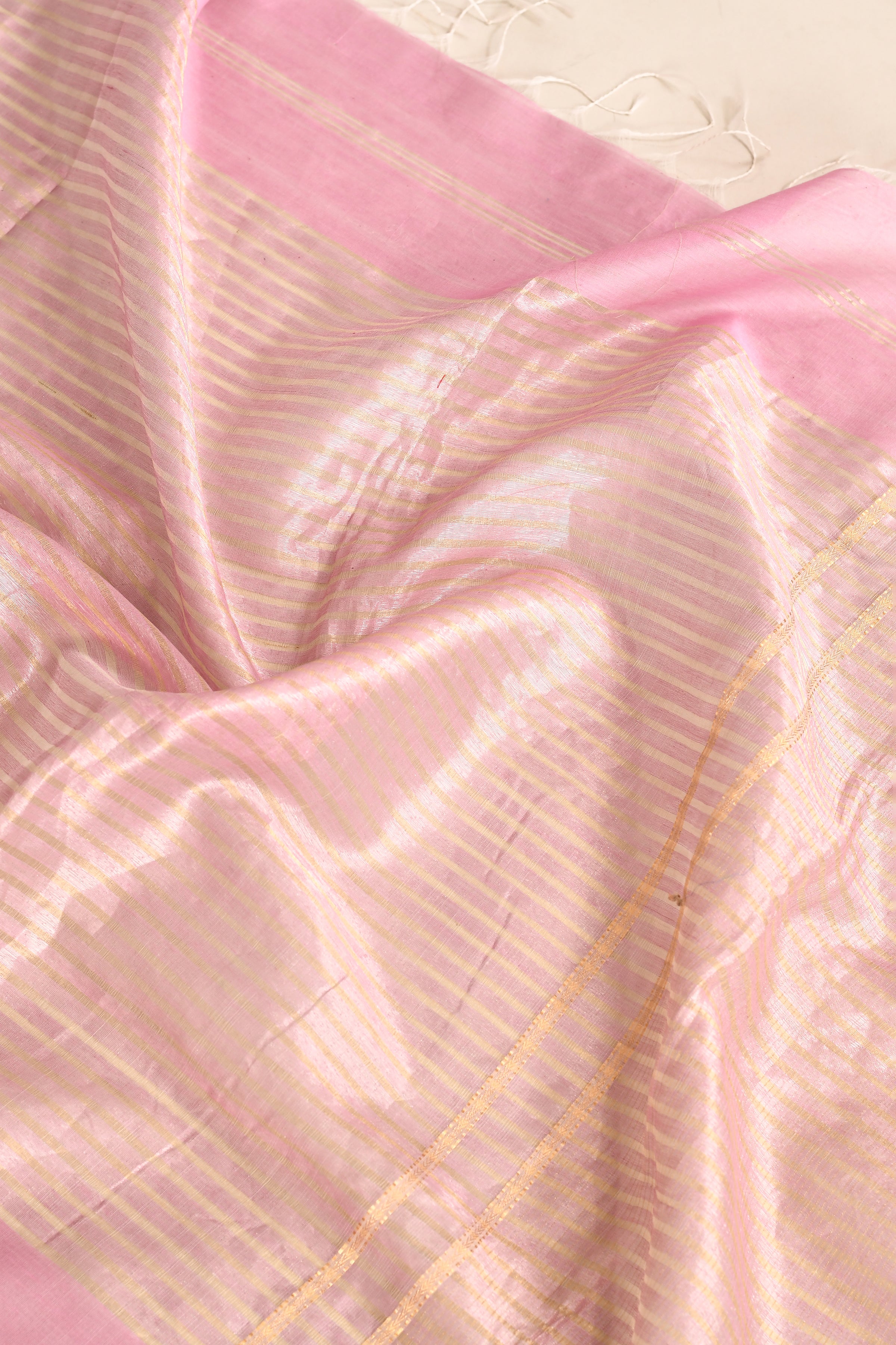 Maheshwari pure handloom saree with golden stripes pallu and thin golden zari border