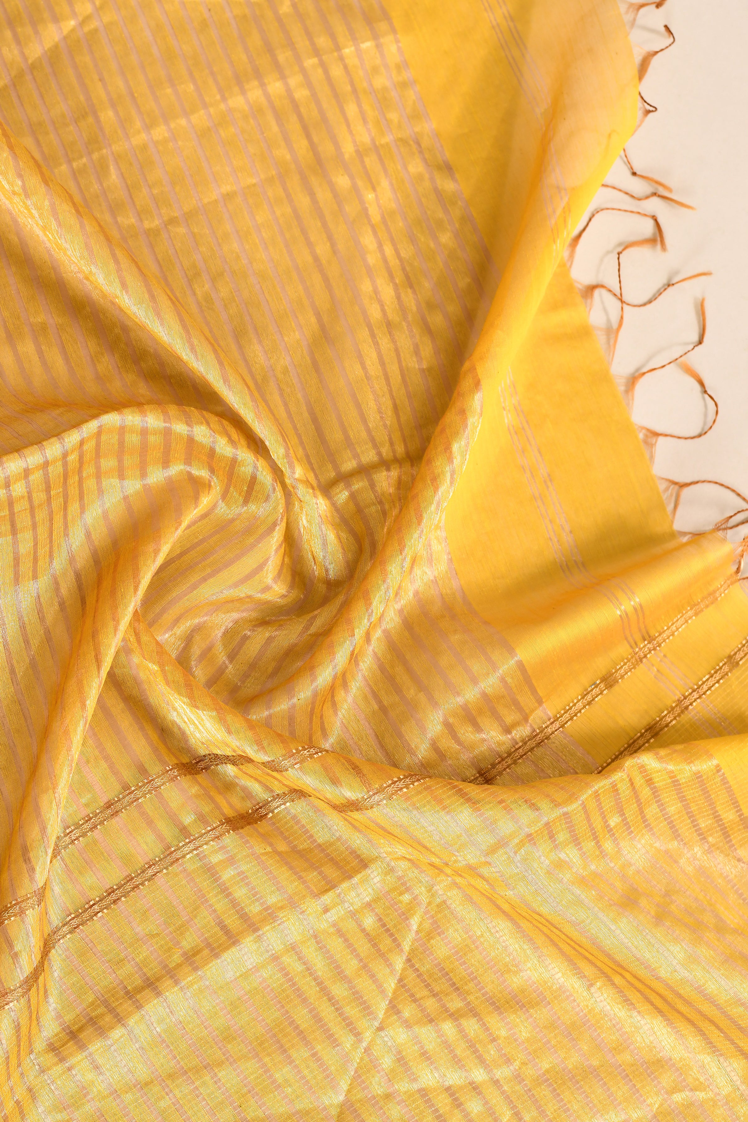 Maheshwari pure handloom saree with golden stripes pallu and thin golden zari border