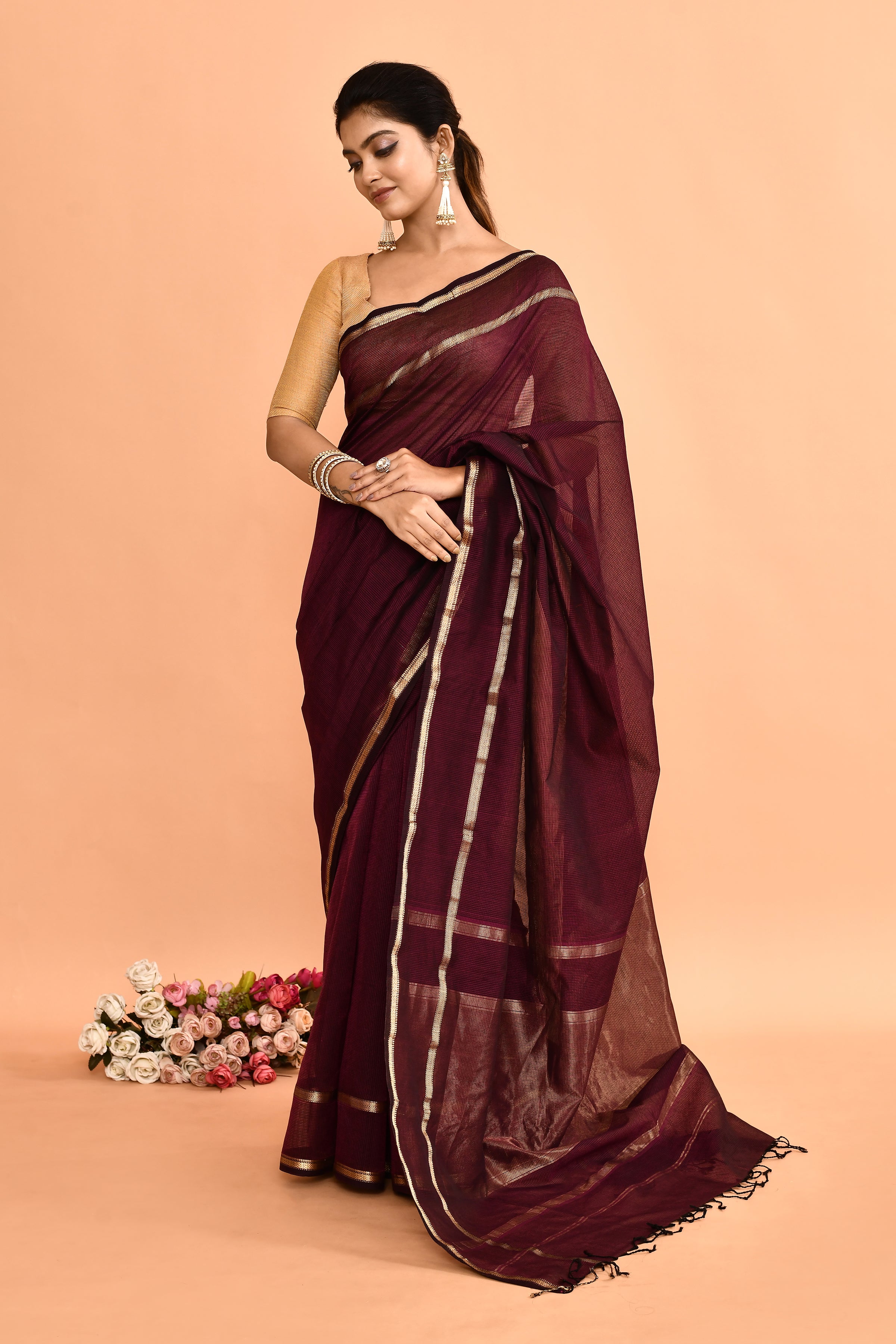 Plain Maheshwari pure handloom double border small checks saree