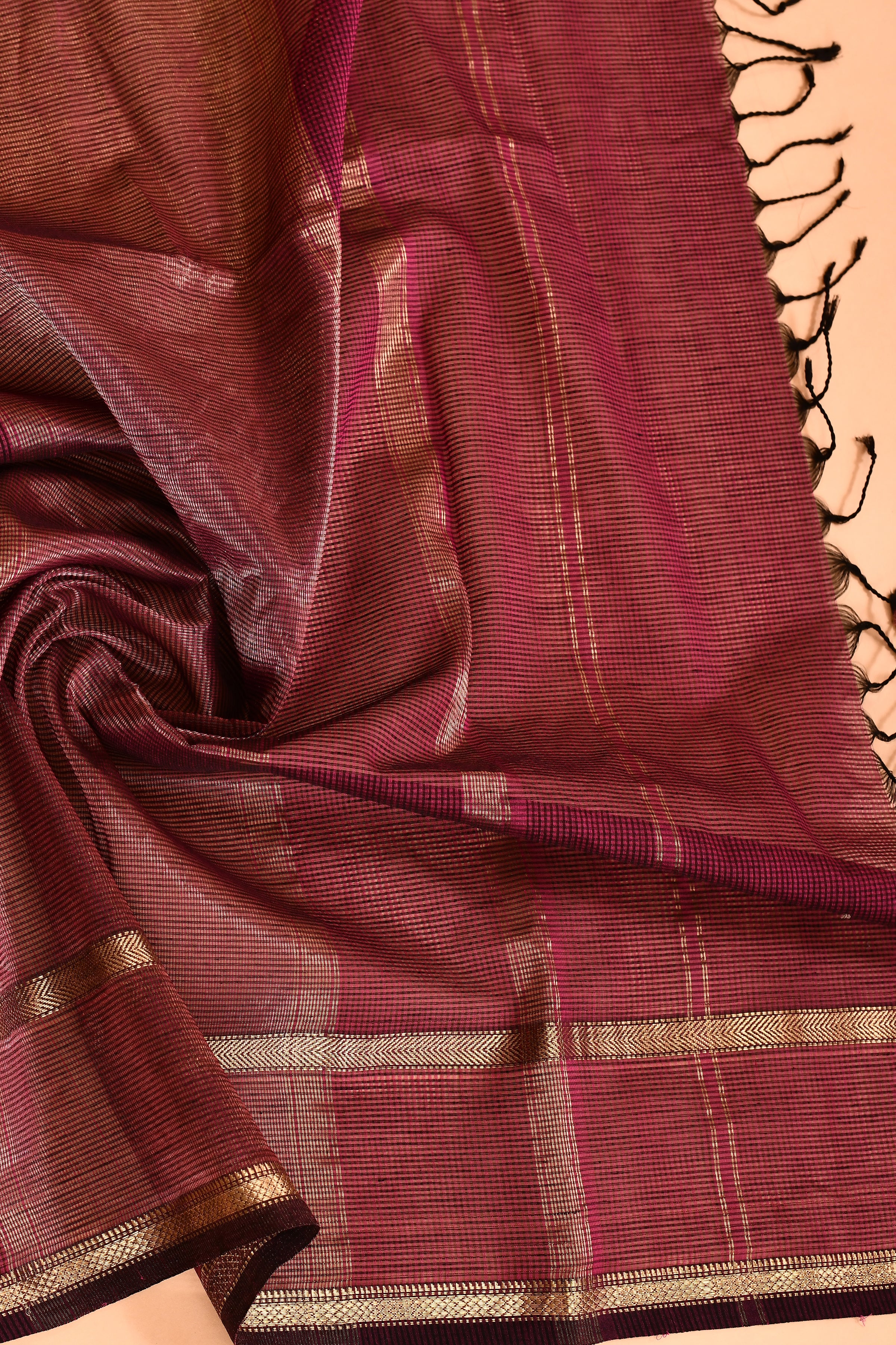 Plain Maheshwari pure handloom double border small checks saree