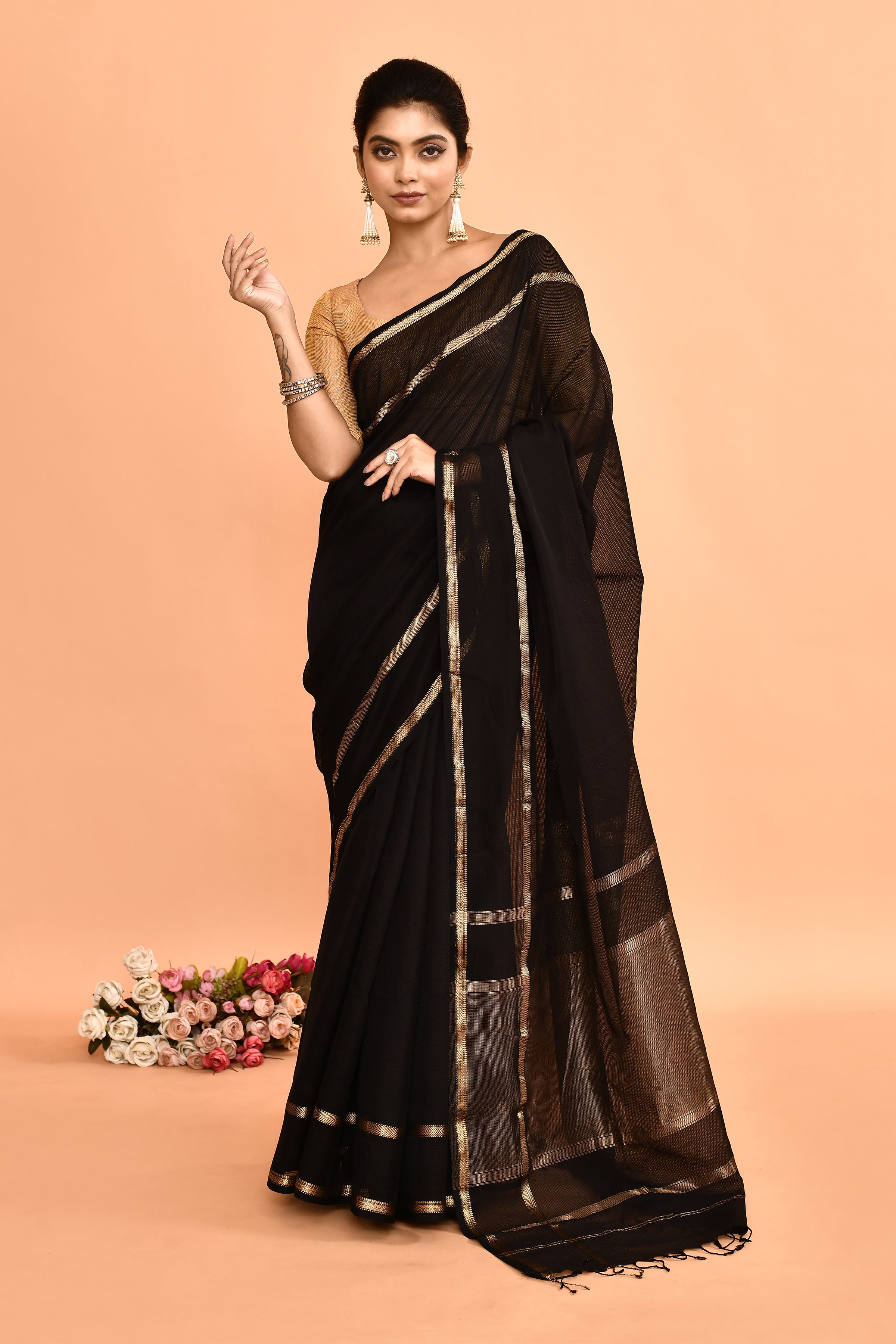 Plain Maheshwari pure handloom double border small checks saree