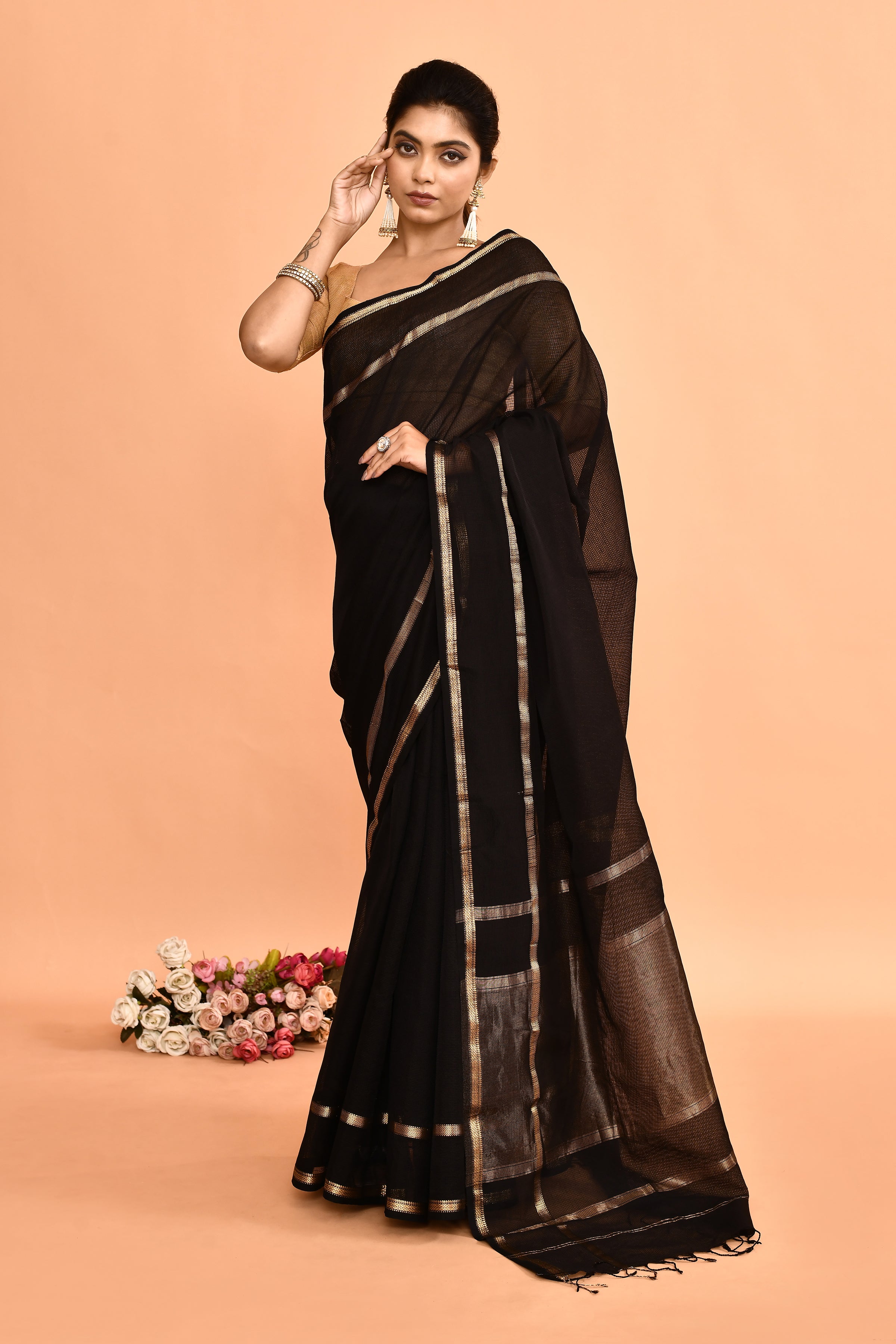 Plain Maheshwari pure handloom double border small checks saree