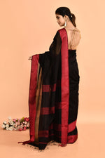 Plain Maheshwari pure handloom saree with contrast dark pink resham border