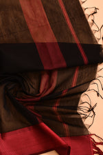 Plain Maheshwari pure handloom saree with contrast dark pink resham border