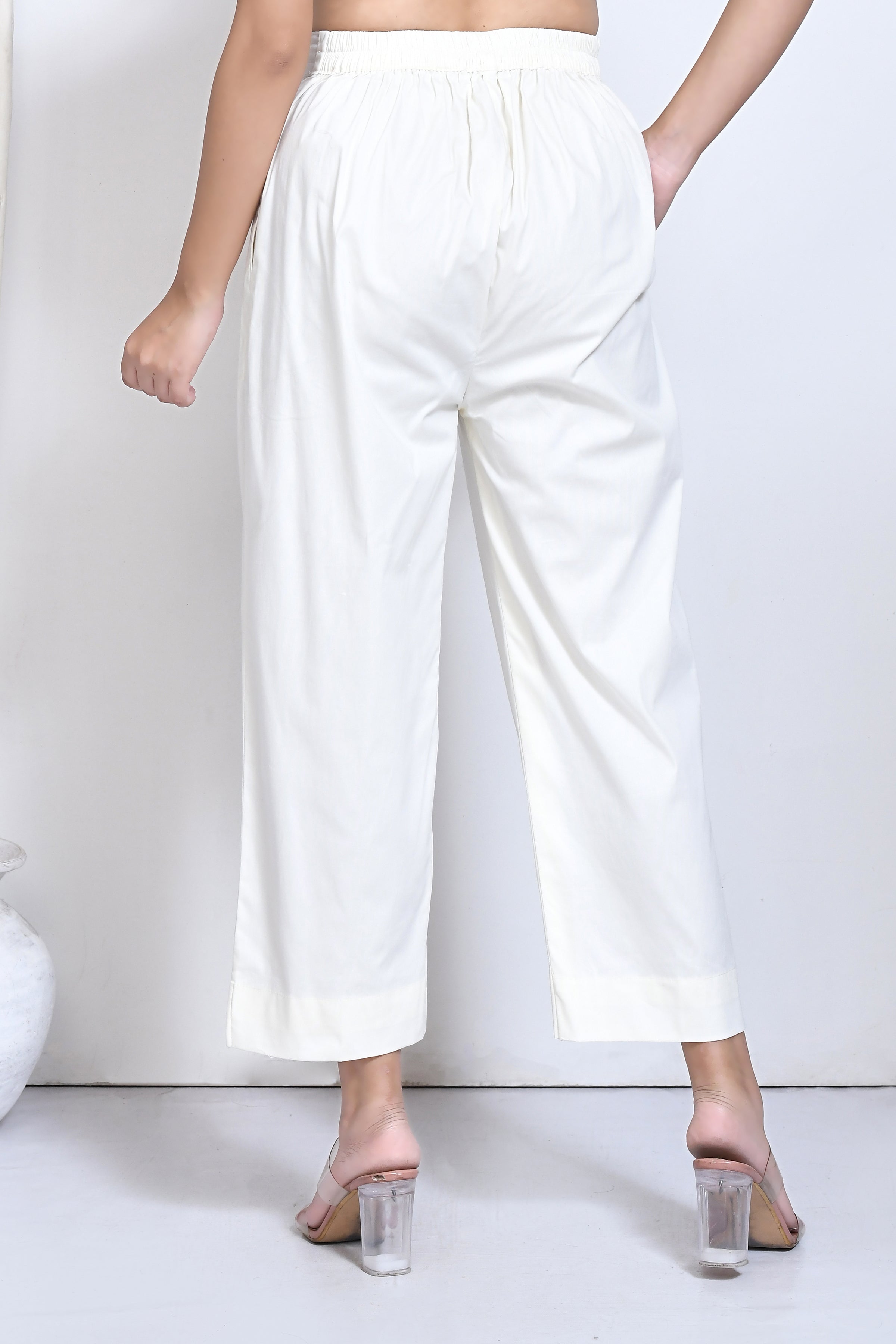 Off white Cotton stretchable pants