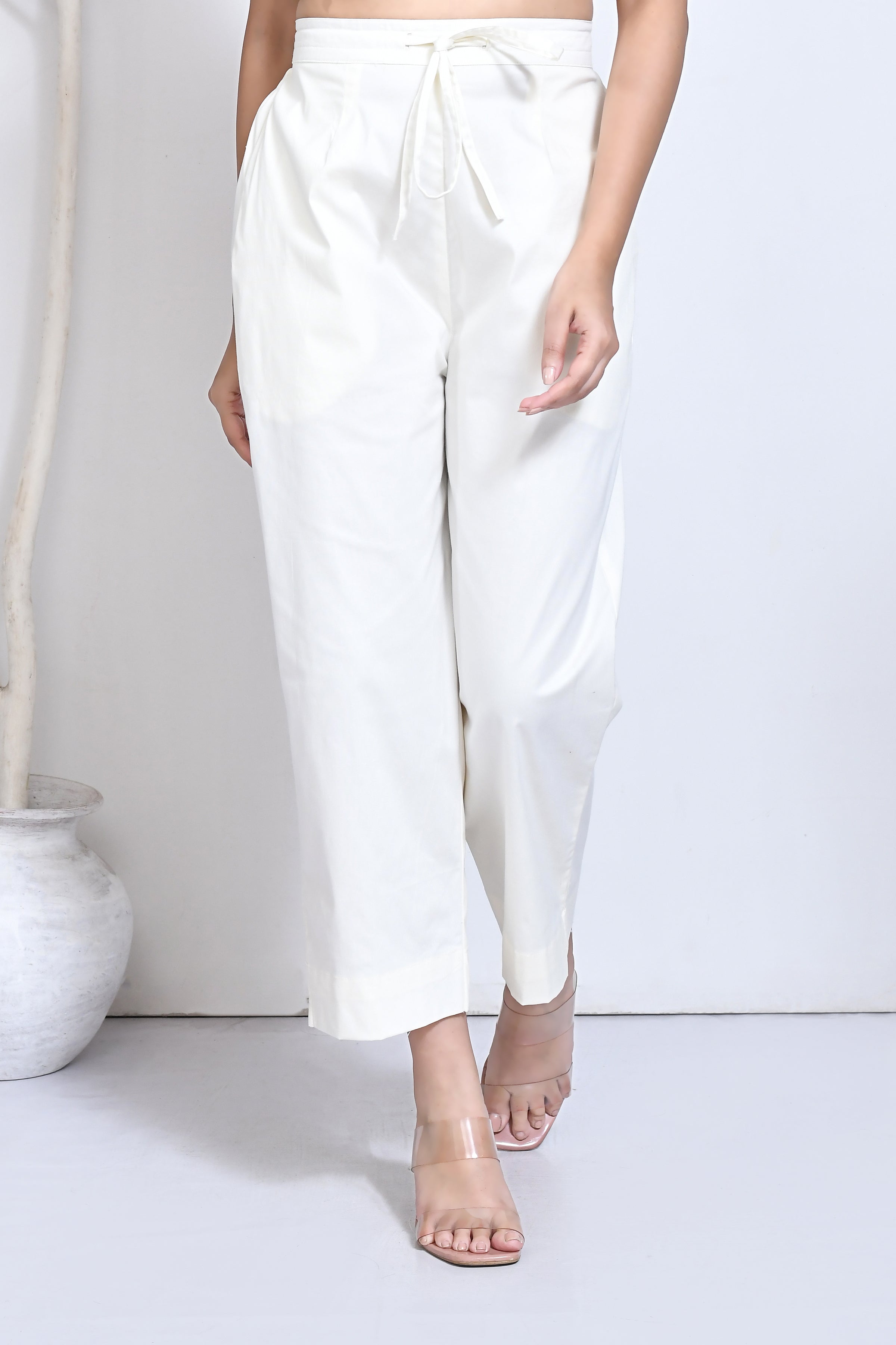 Off white Cotton stretchable pants