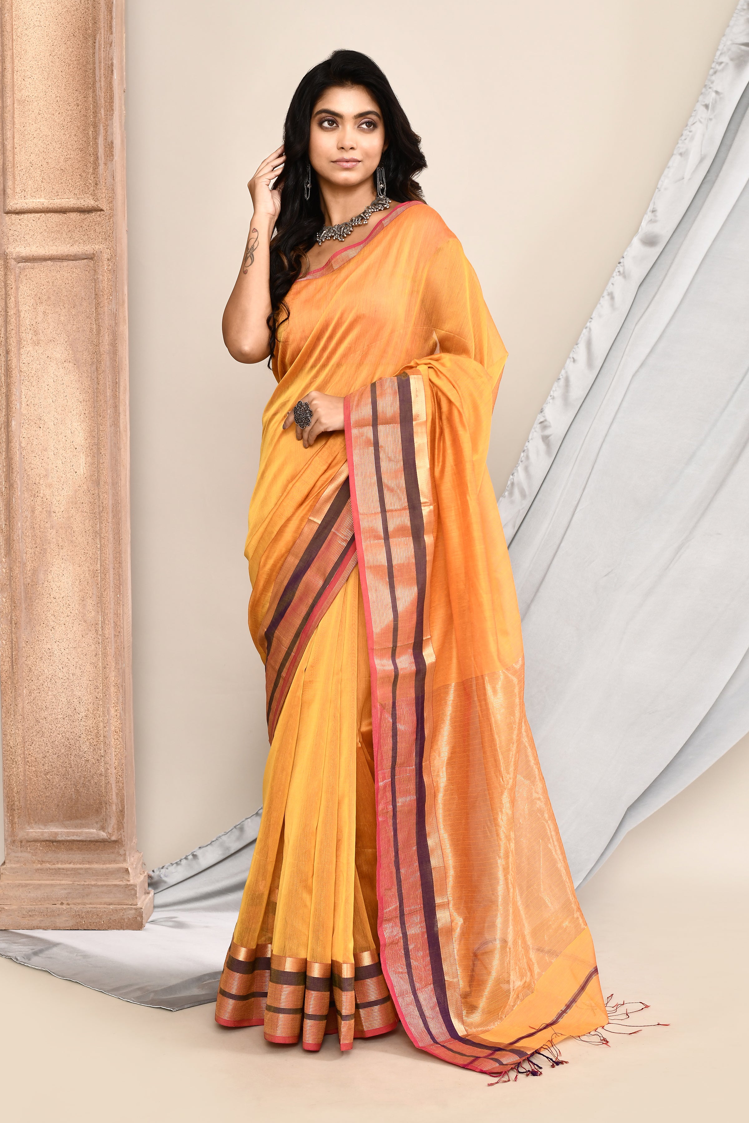 Maheshwari pure handloom plain saree with broad contrast border