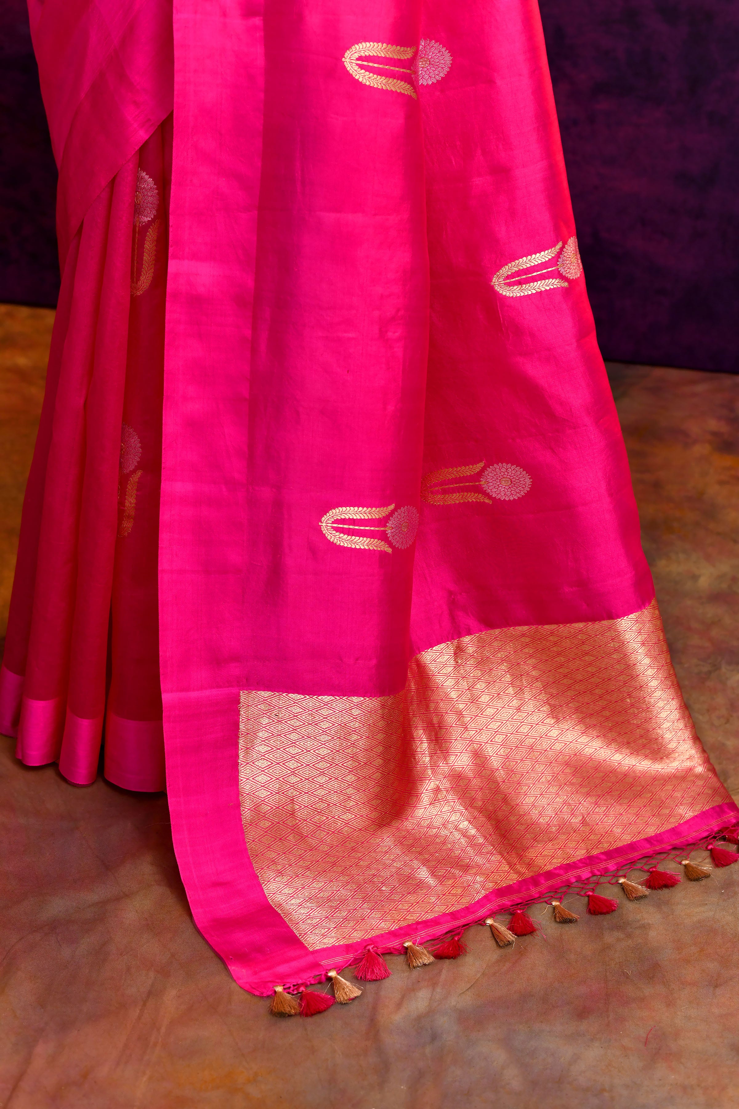 Pure Munga Silk Saree with Delicately Woven Floral Butis – Hot Pink