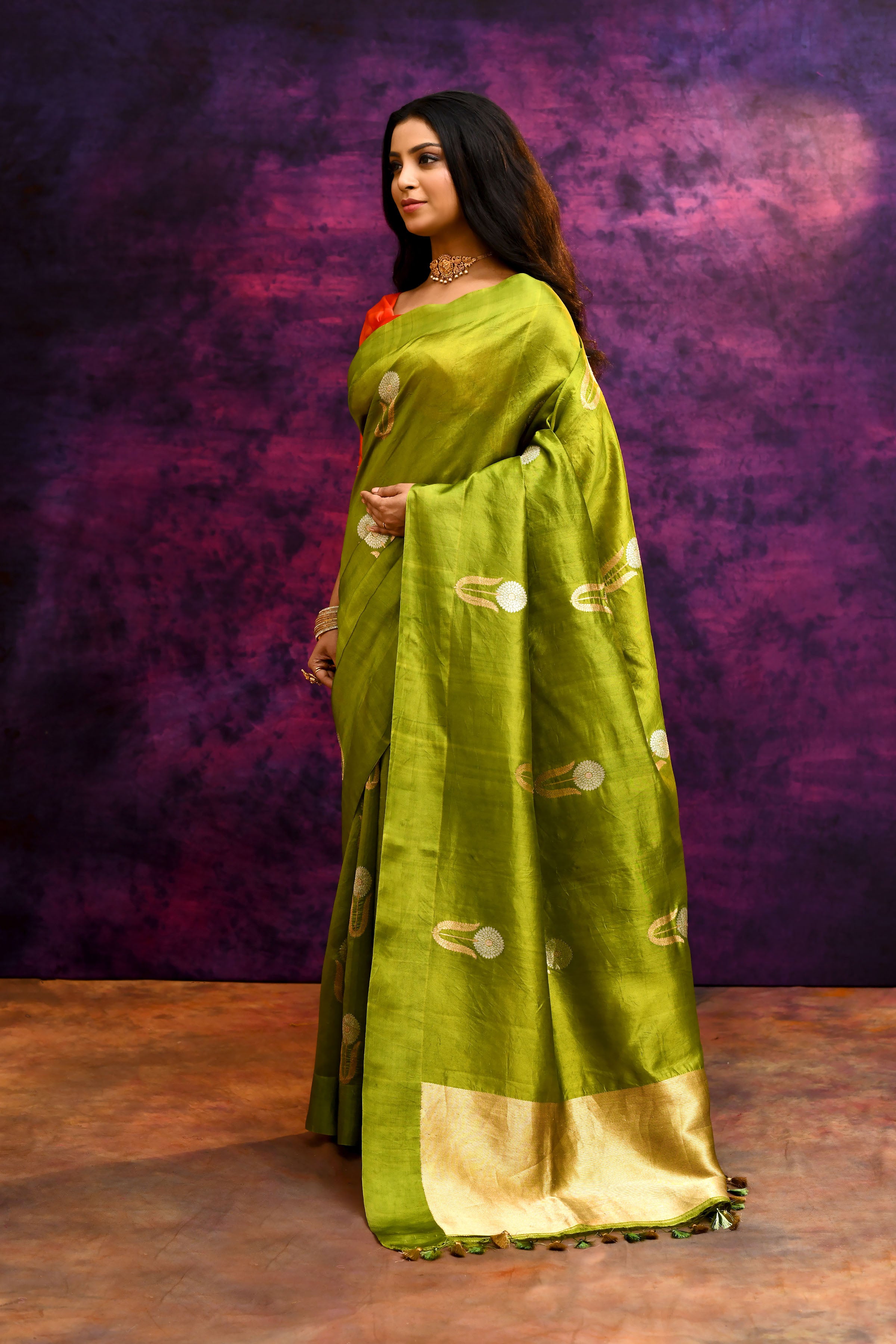 Pure Munga Silk Saree with Delicately Woven Floral Butis – Parrot Green