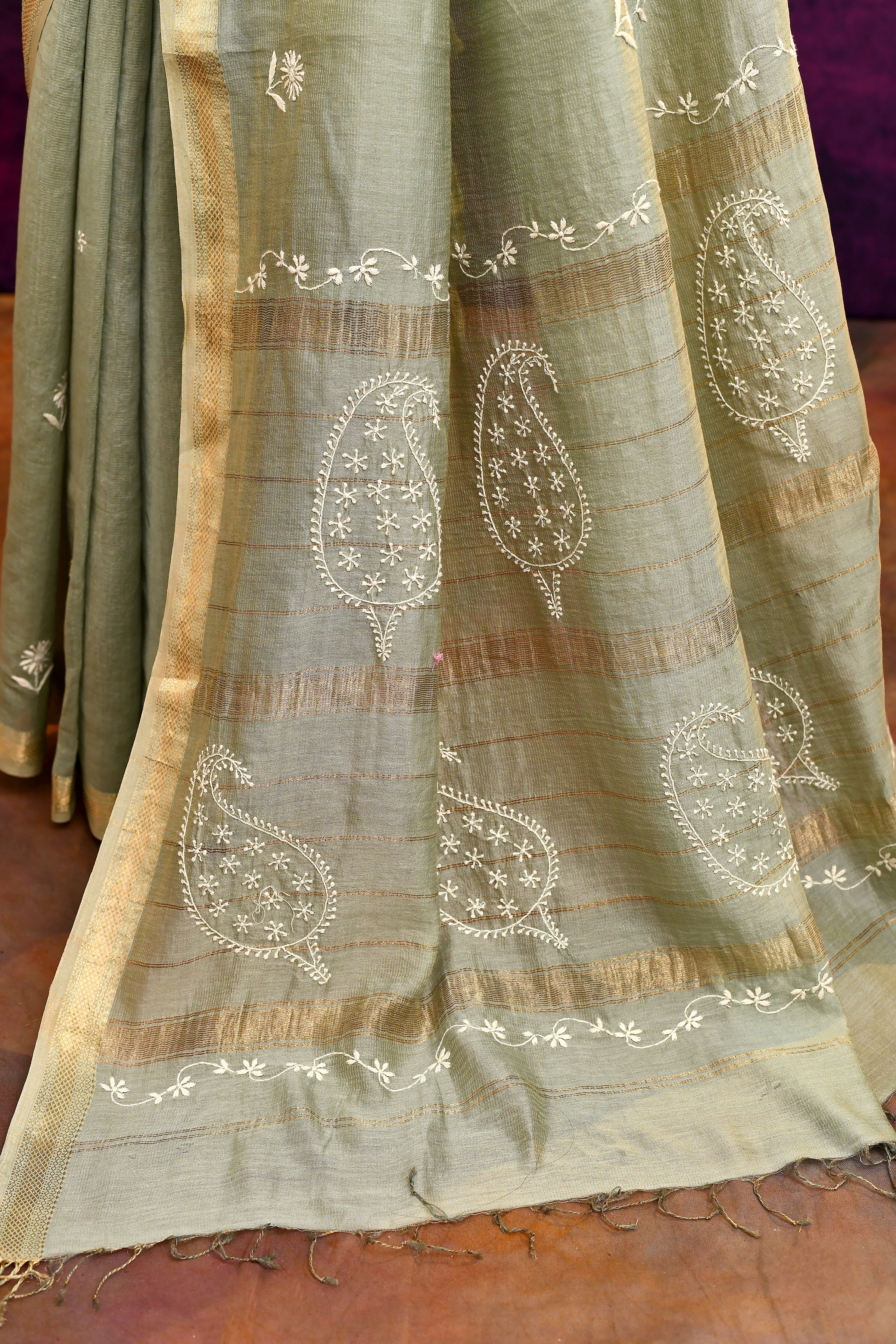 Pure Cotton Saree with Lucknowi Chikankari Embroidery – Sage Green