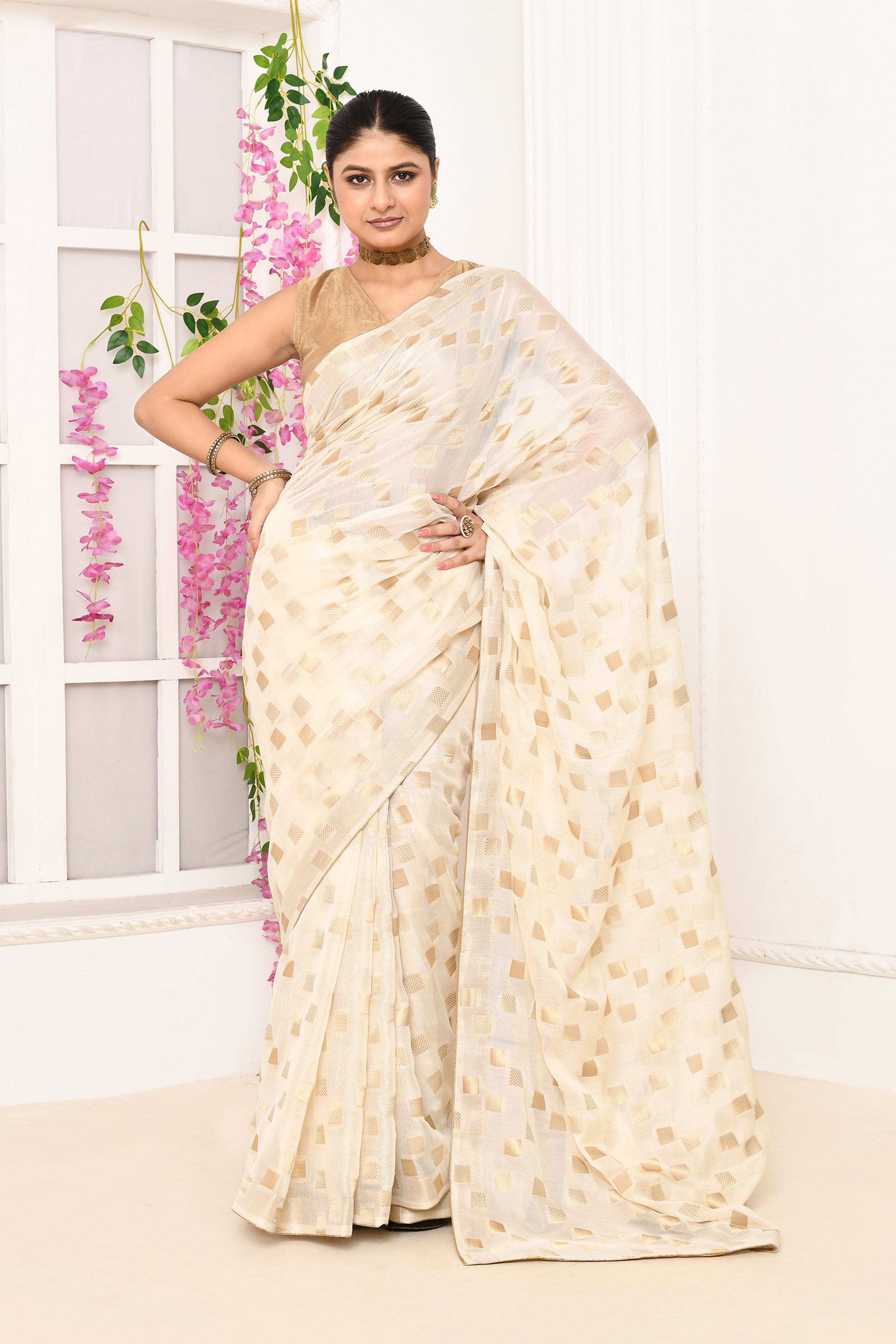 Jute Upada golden checker pattern saree-Off white