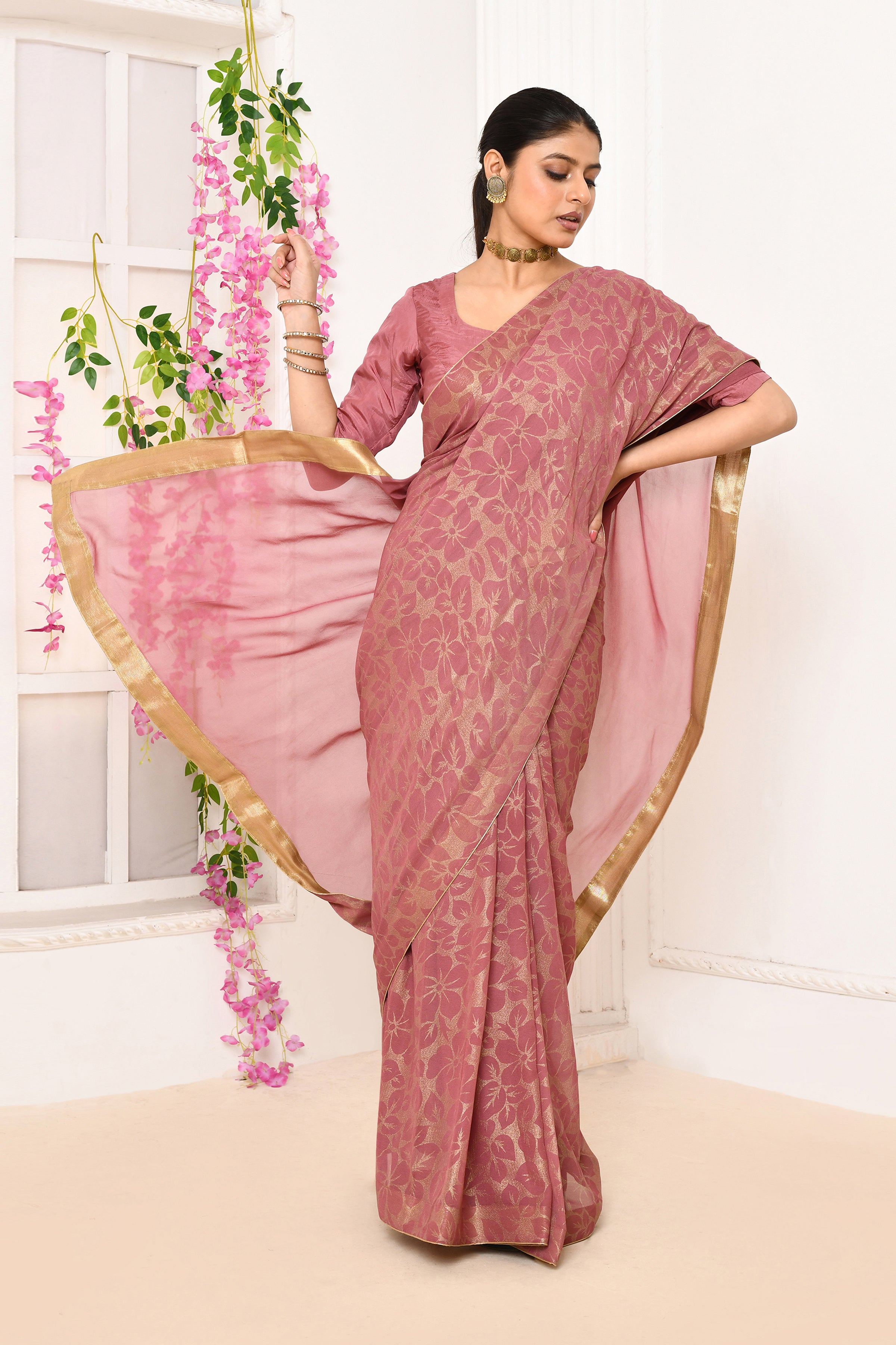 Chiffon shimmer saree with golden self print-Onion pink