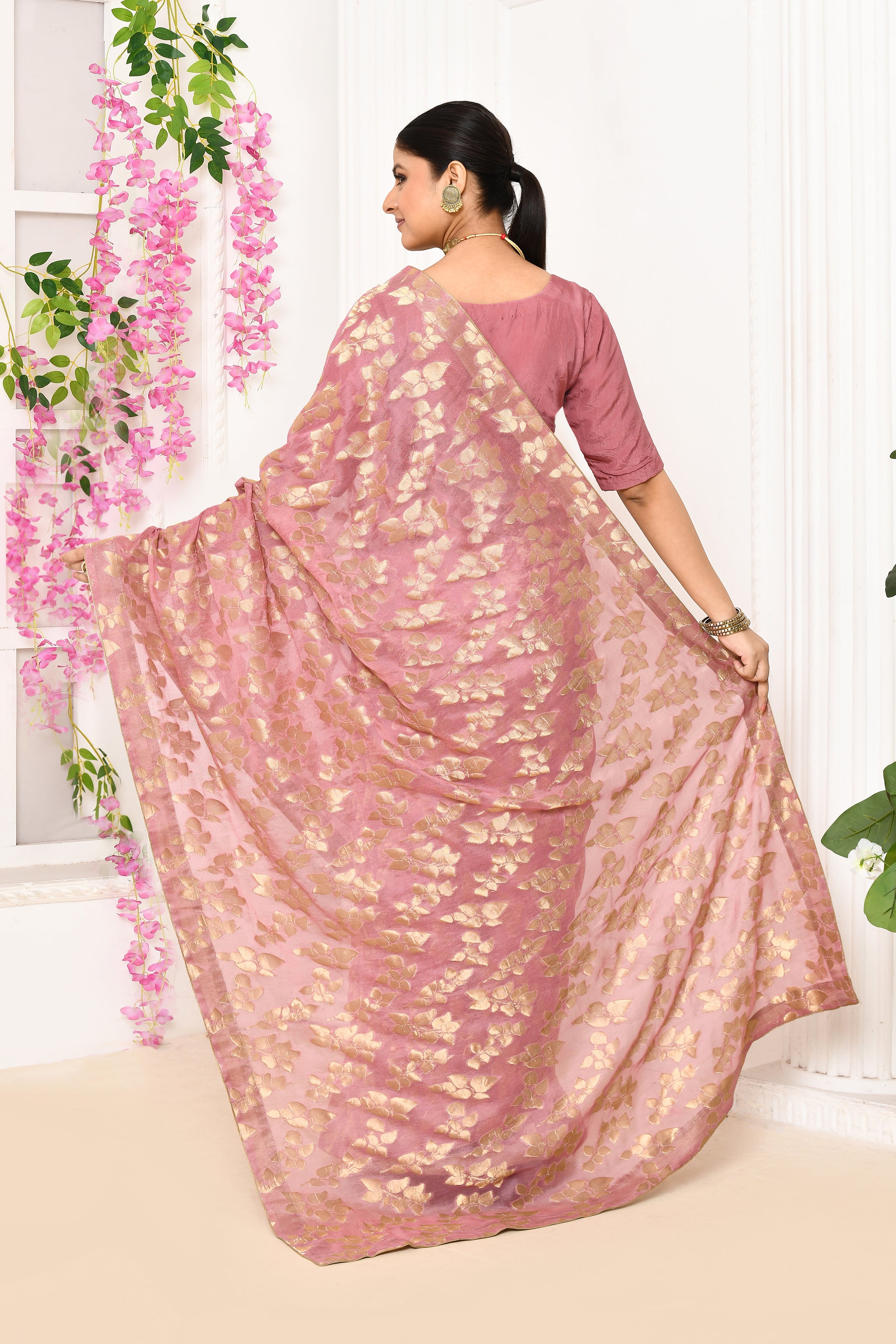 Jute Upada golden leaf pattern saree-Onion pink
