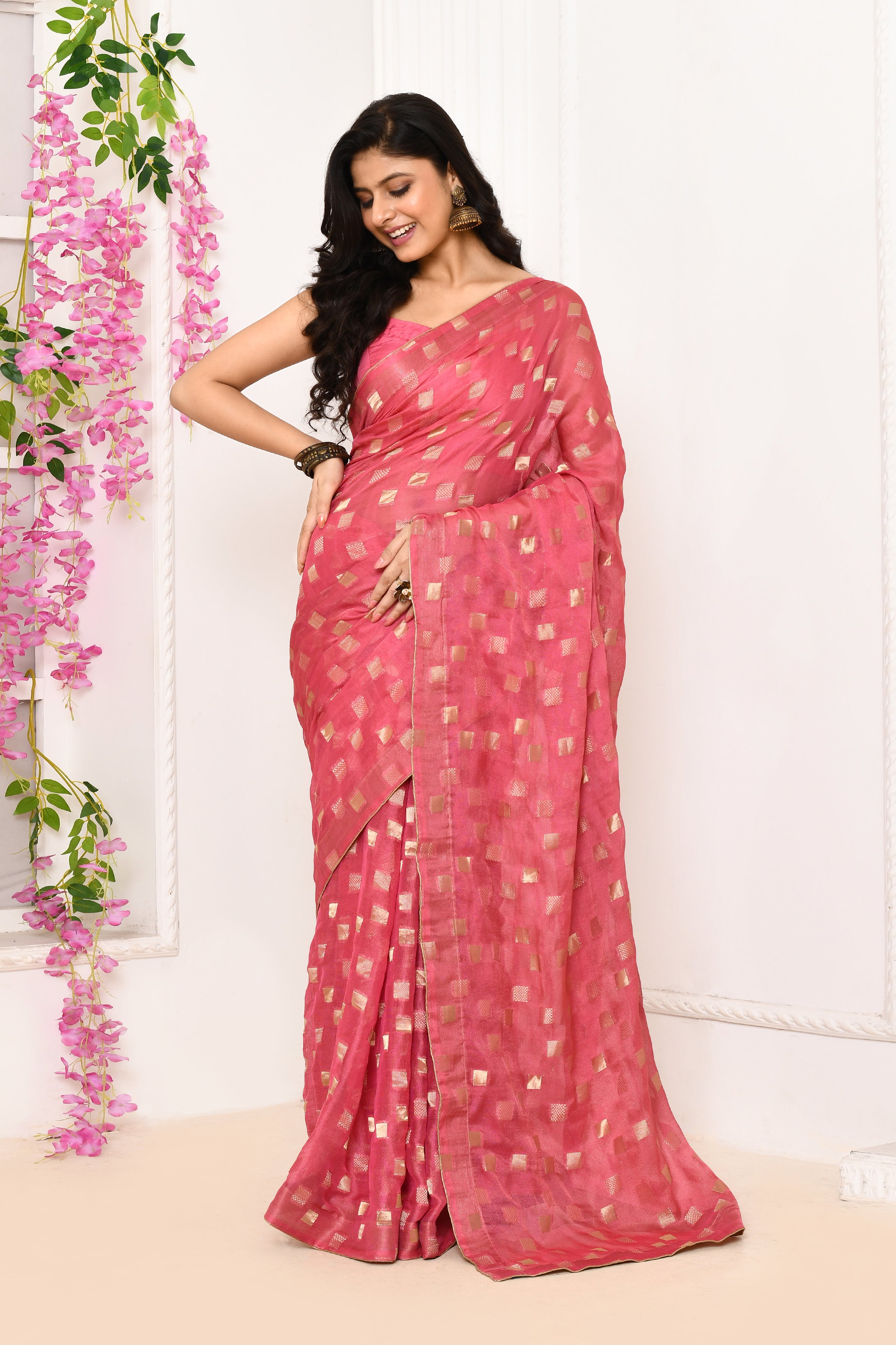 Jute Upada golden checker pattern saree-Onion pink