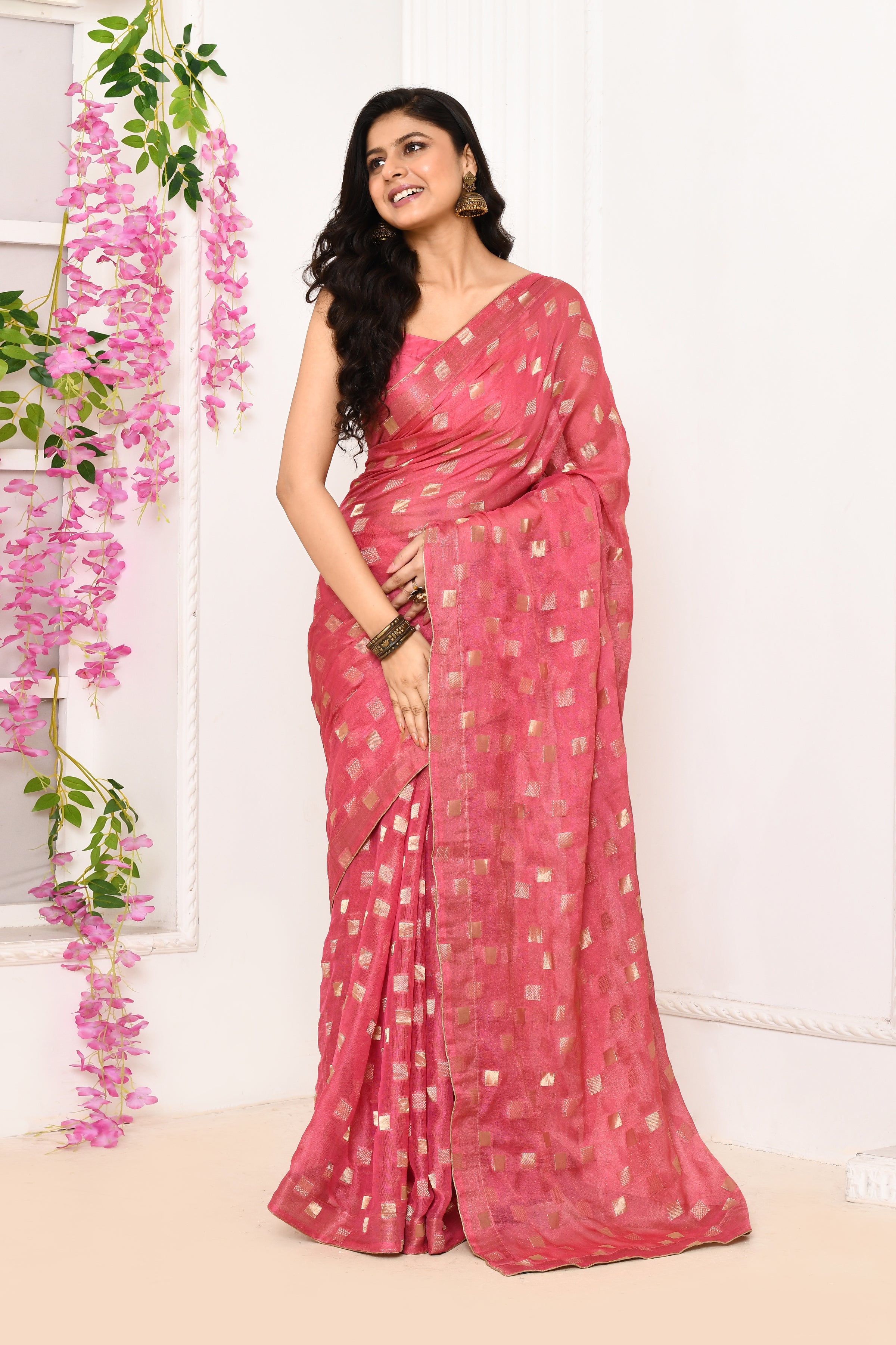 Jute Upada golden checker pattern saree-Onion pink