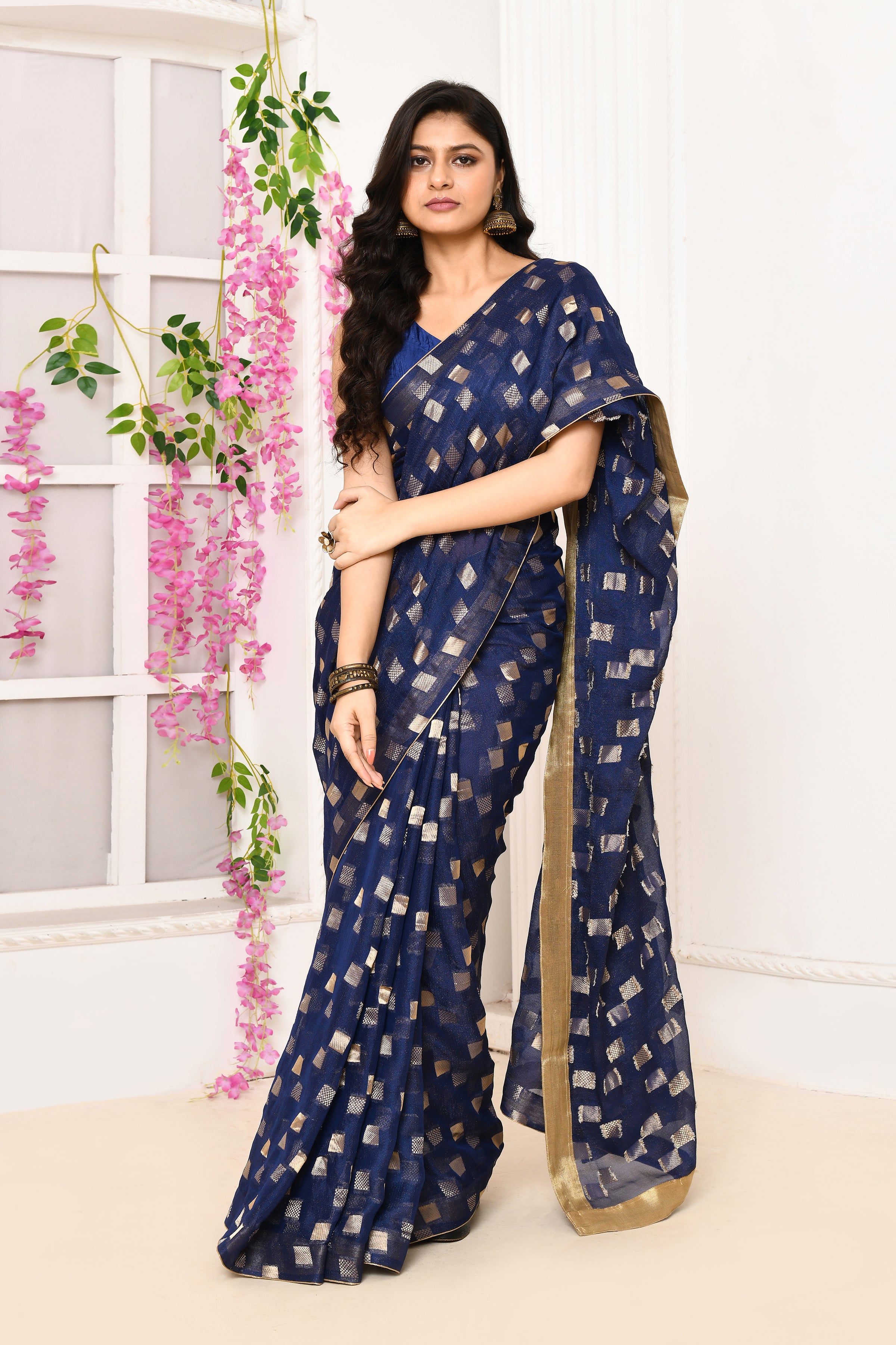 Jute Upada golden checker pattern saree-Royal blue