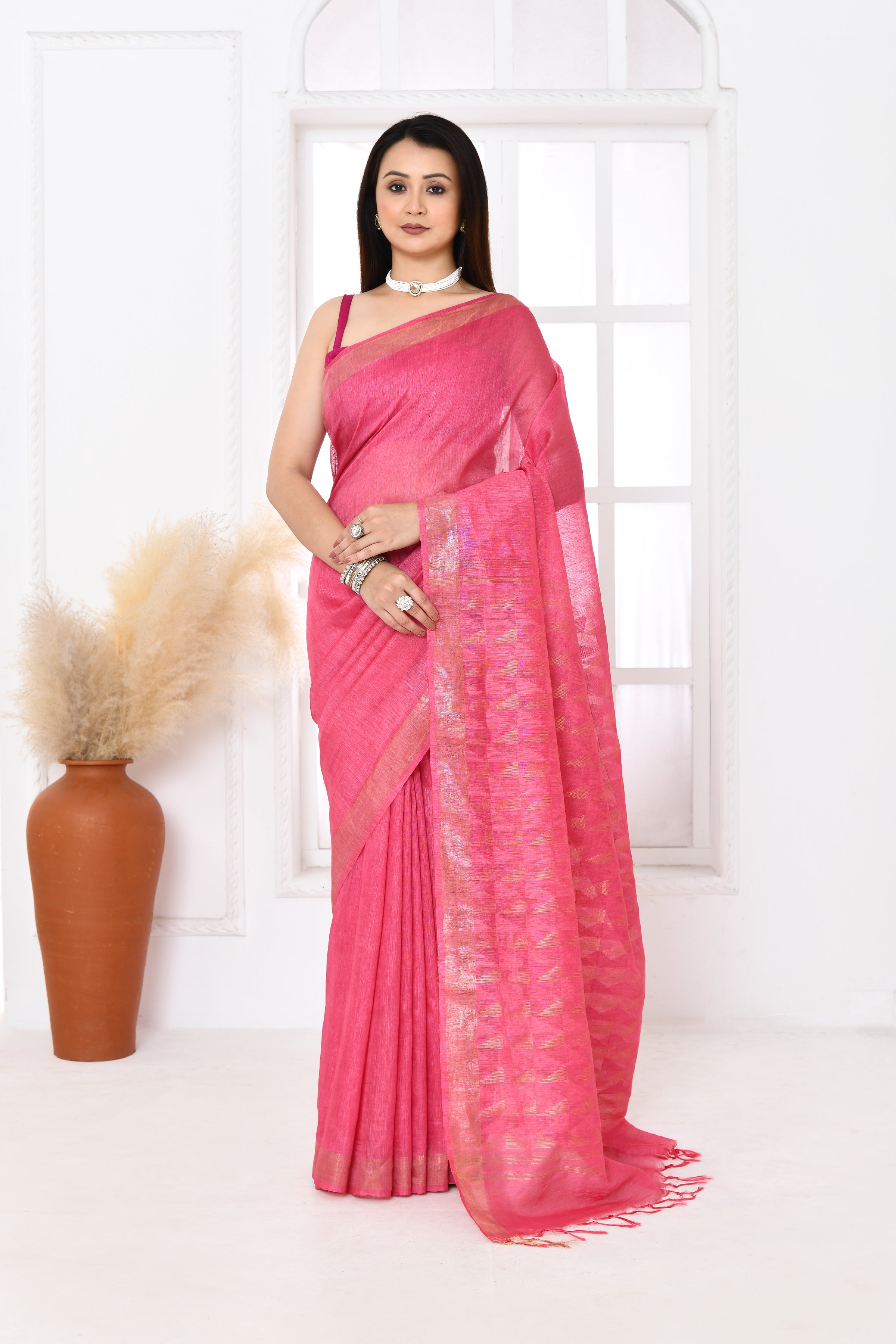 Pure handloom tussar linen saree with woven zari pallu