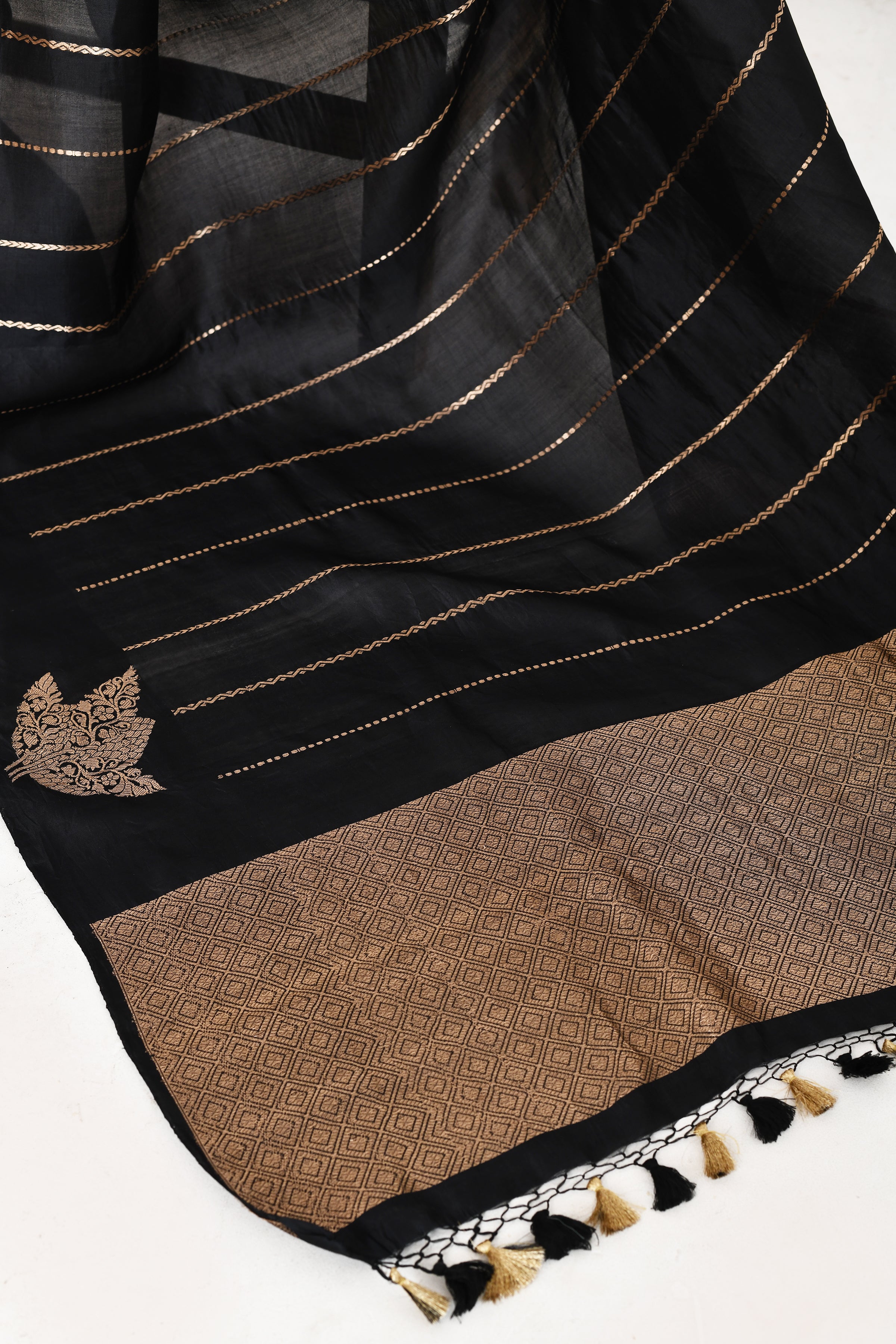 Pure handloom Banarasi katan silk saree with golden stripes pattern kadwa weaving & satin silk border-Black