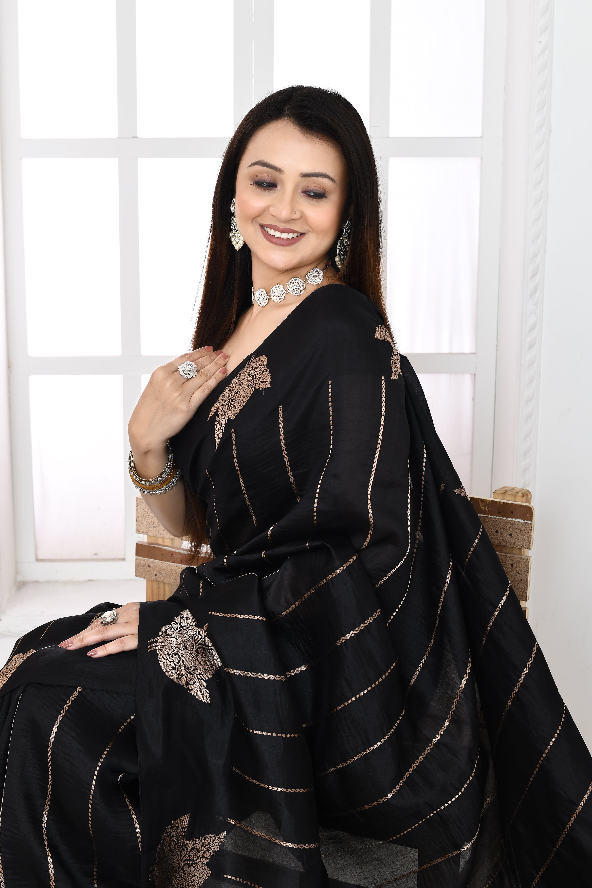 Pure handloom Banarasi katan silk saree with golden stripes pattern kadwa weaving & satin silk border-Black