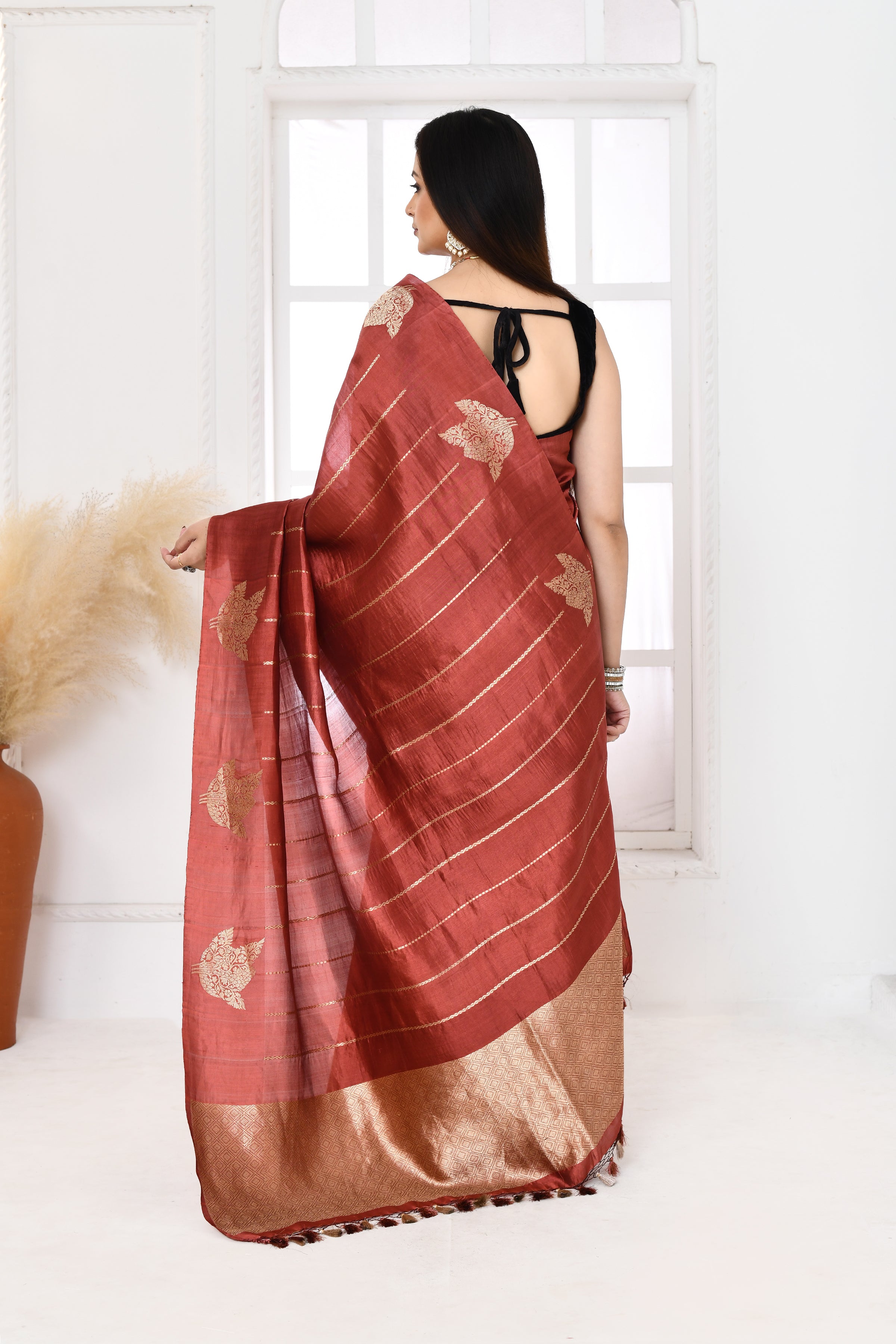 Pure handloom Banarasi katan silk saree with golden stripes pattern kadwa weaving & satin silk border-Coral