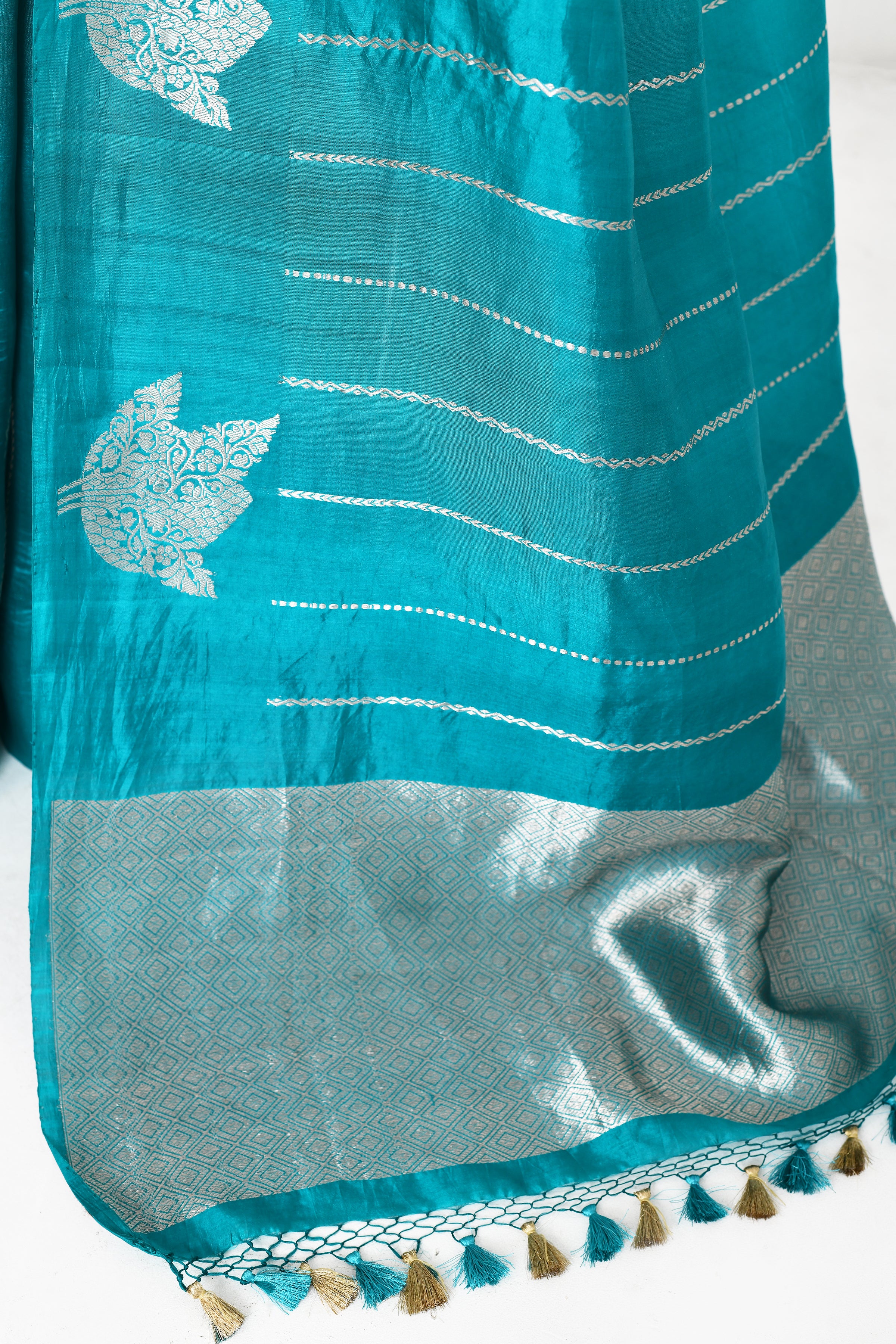 Pure handloom Banarasi katan silk saree with golden stripes pattern kadwa weaving & satin silk border-Turquoise blue