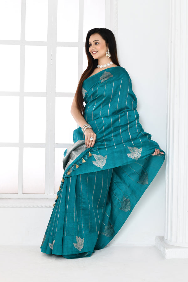 Pure handloom Banarasi katan silk saree with golden stripes pattern kadwa weaving & satin silk border-Turquoise blue