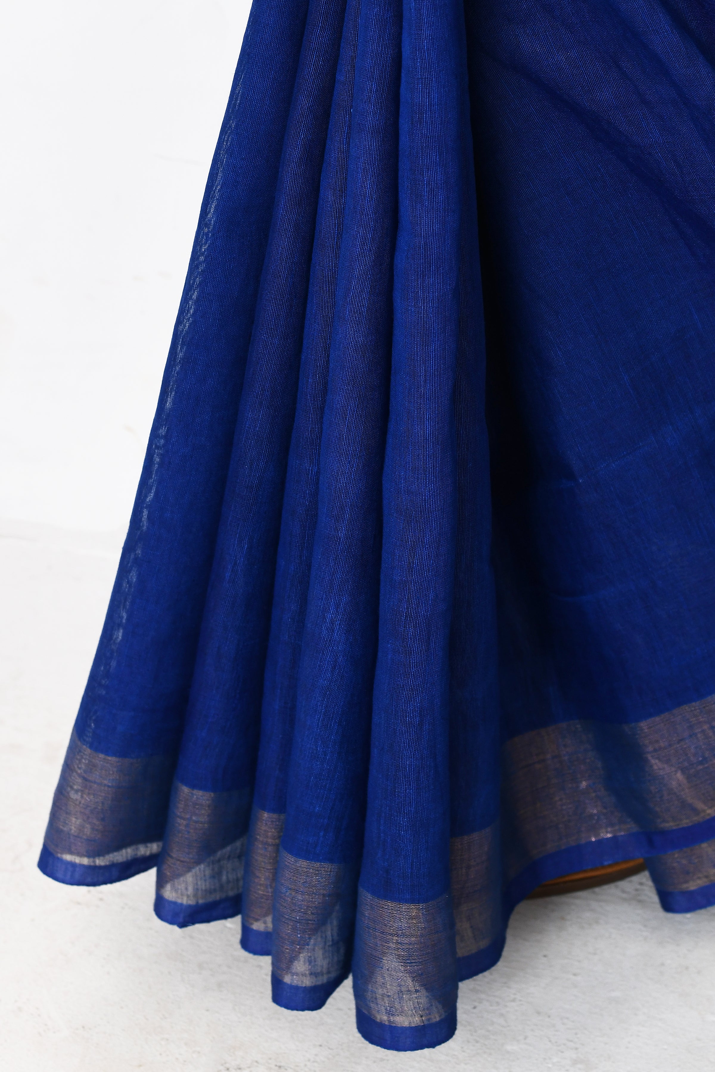 Pure handloom tussar linen saree with woven zari pallu