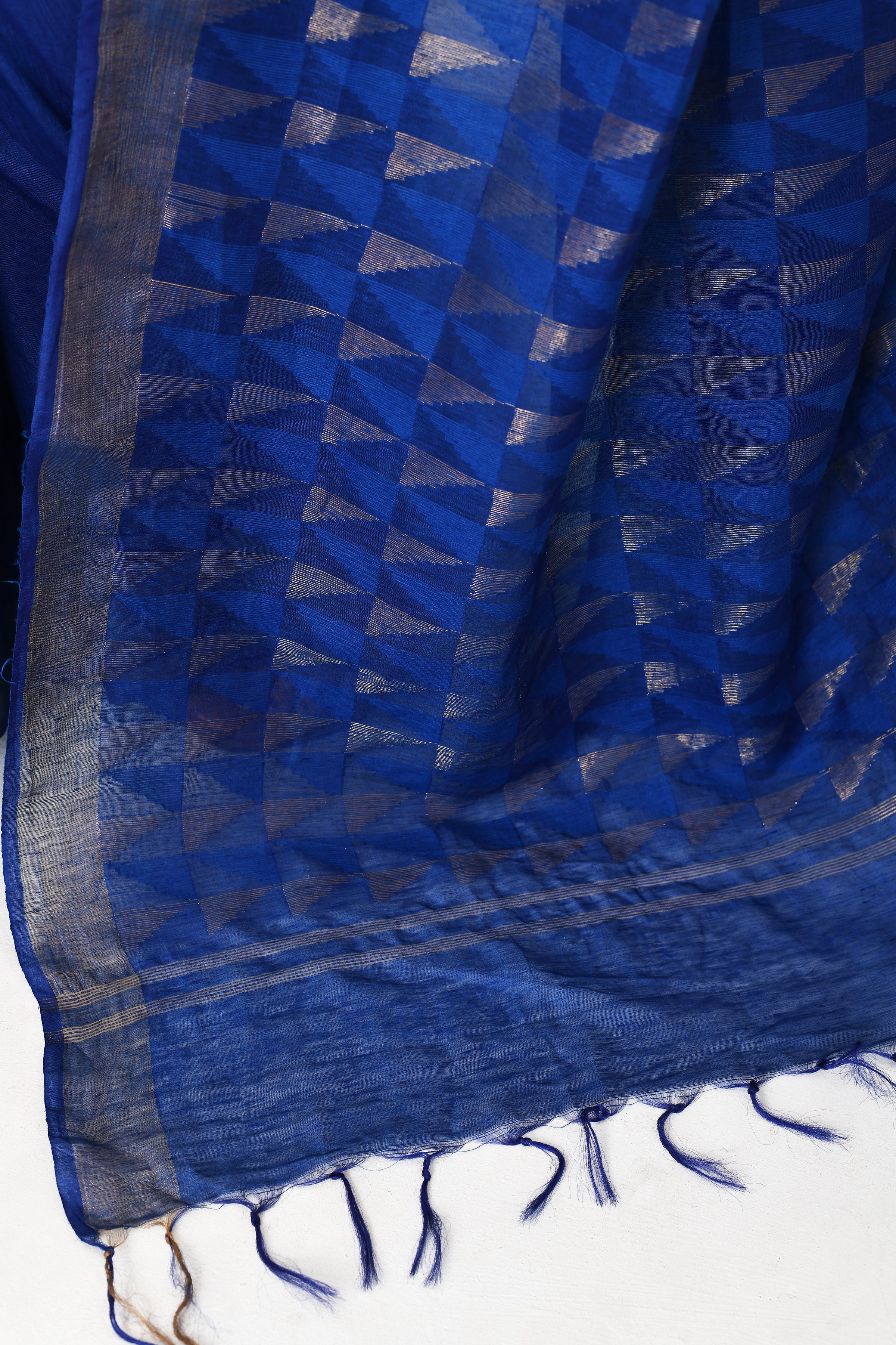 Pure handloom tussar linen saree with woven zari pallu