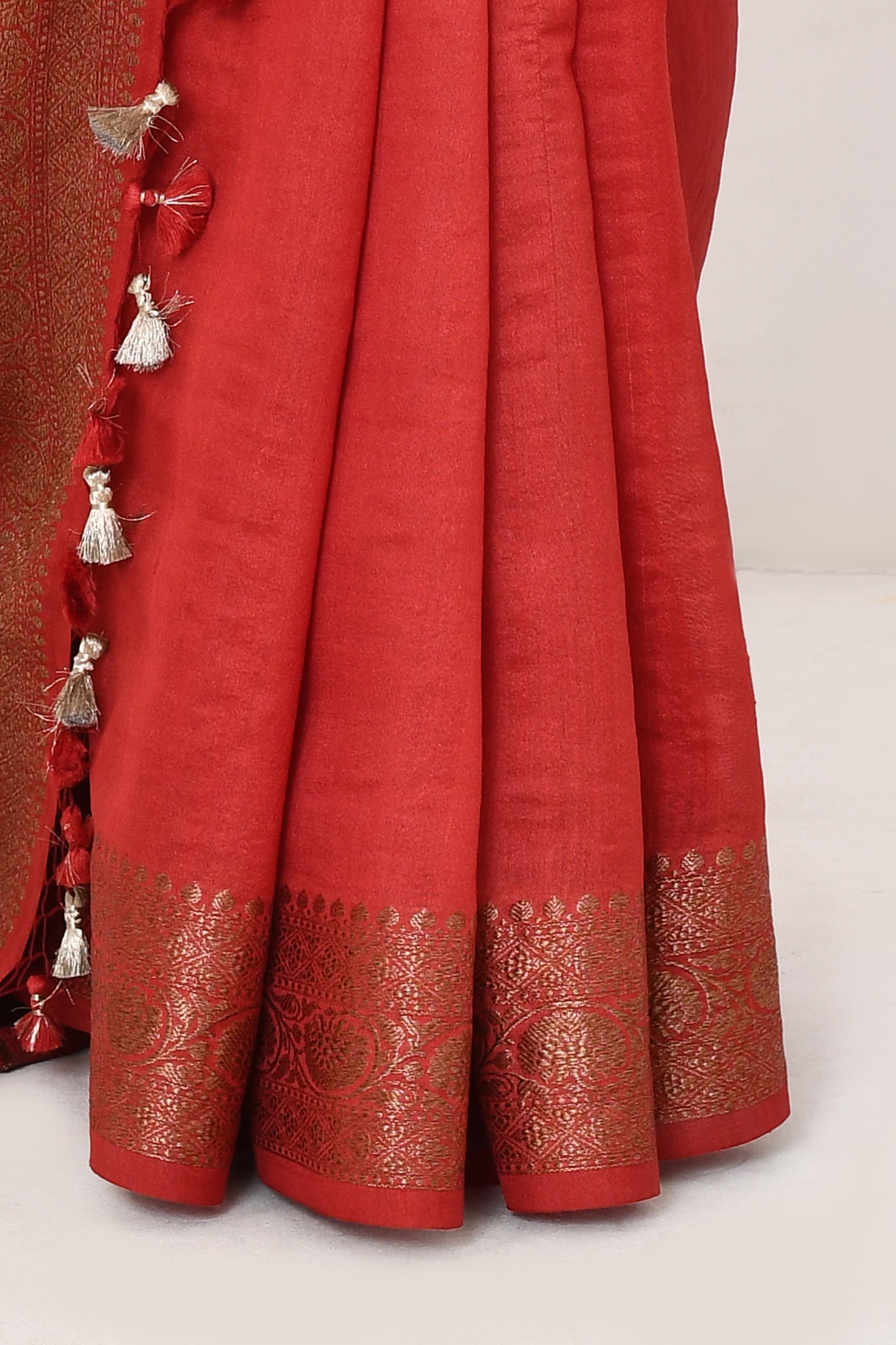 Pure tussar silk Banarasi saree with kadwa weaving-Red