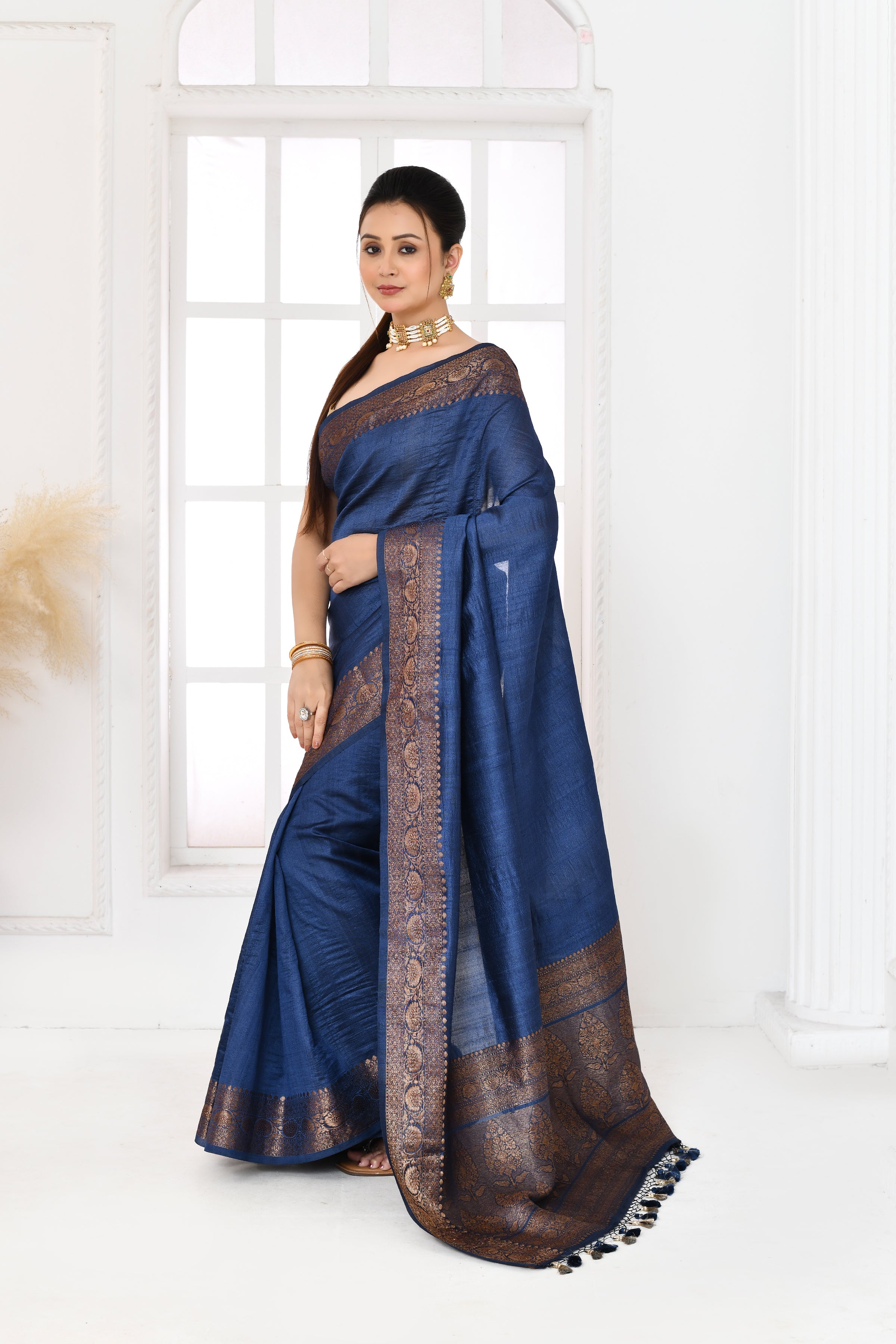 Pure tussar silk Banarasi saree with kadwa weaving-Royal blue