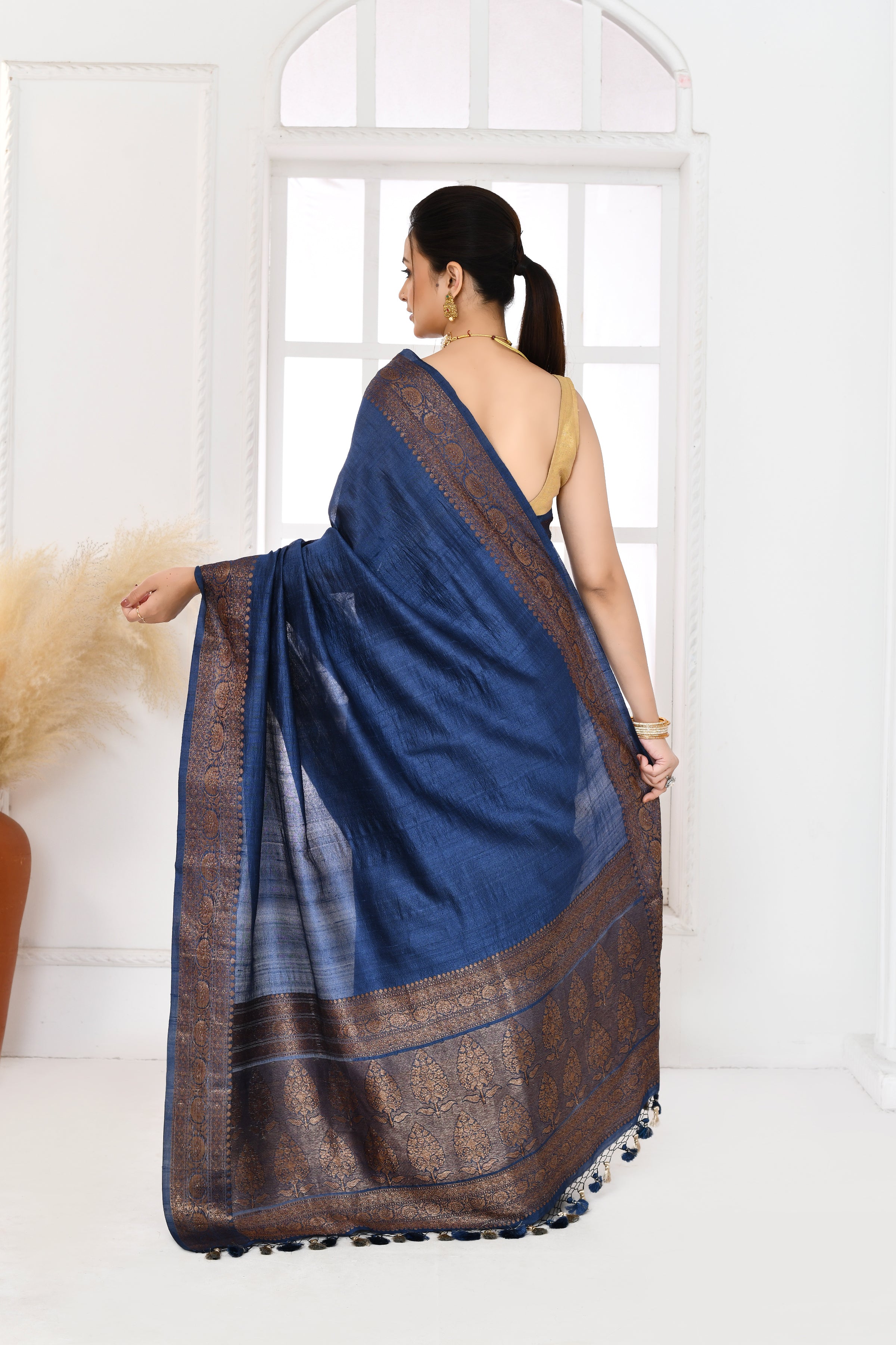 Pure tussar silk Banarasi saree with kadwa weaving-Royal blue