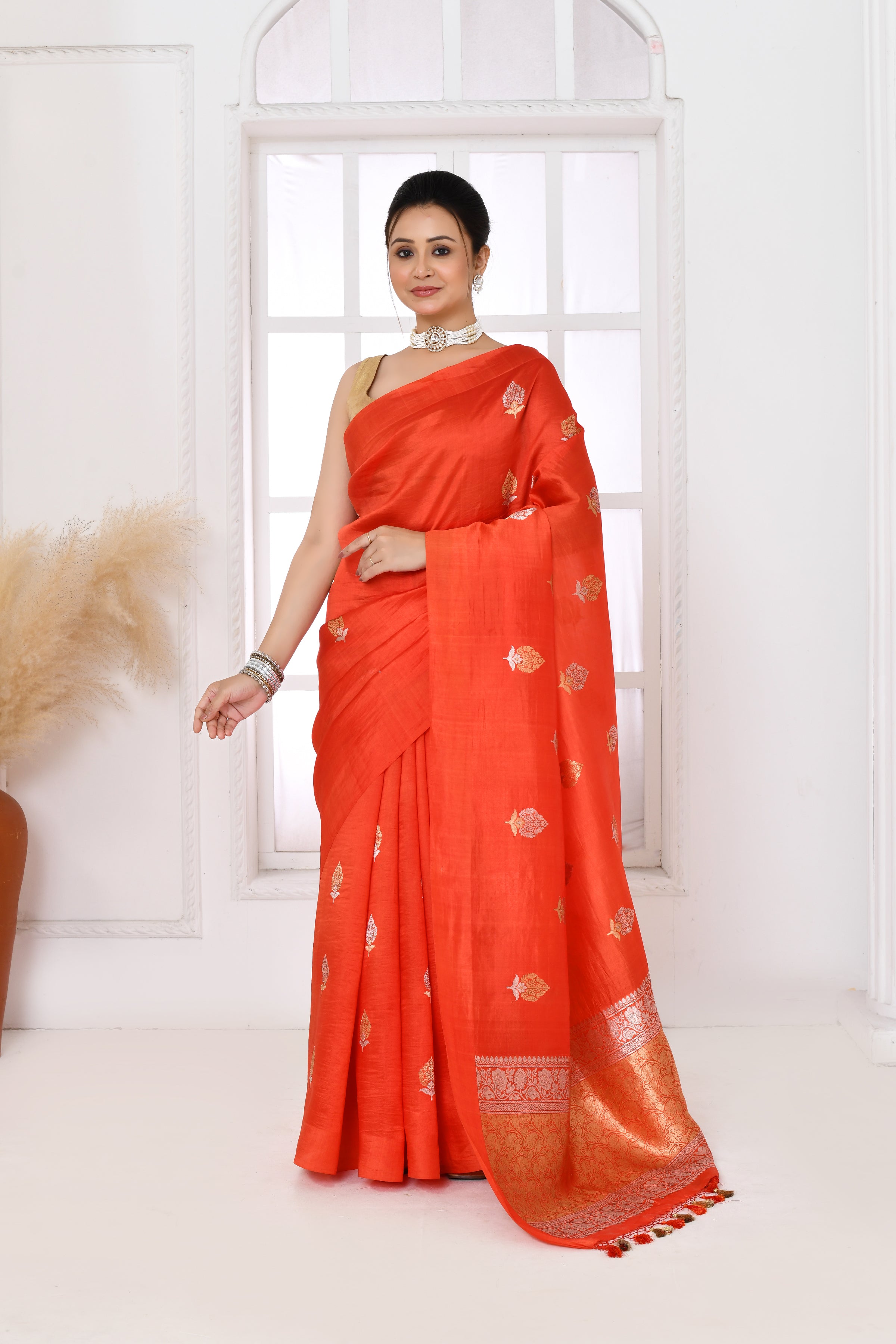 Pure handloom Banarasi katan silk saree with floral pattern kadwa weaving & satin silk border-Rust Orange