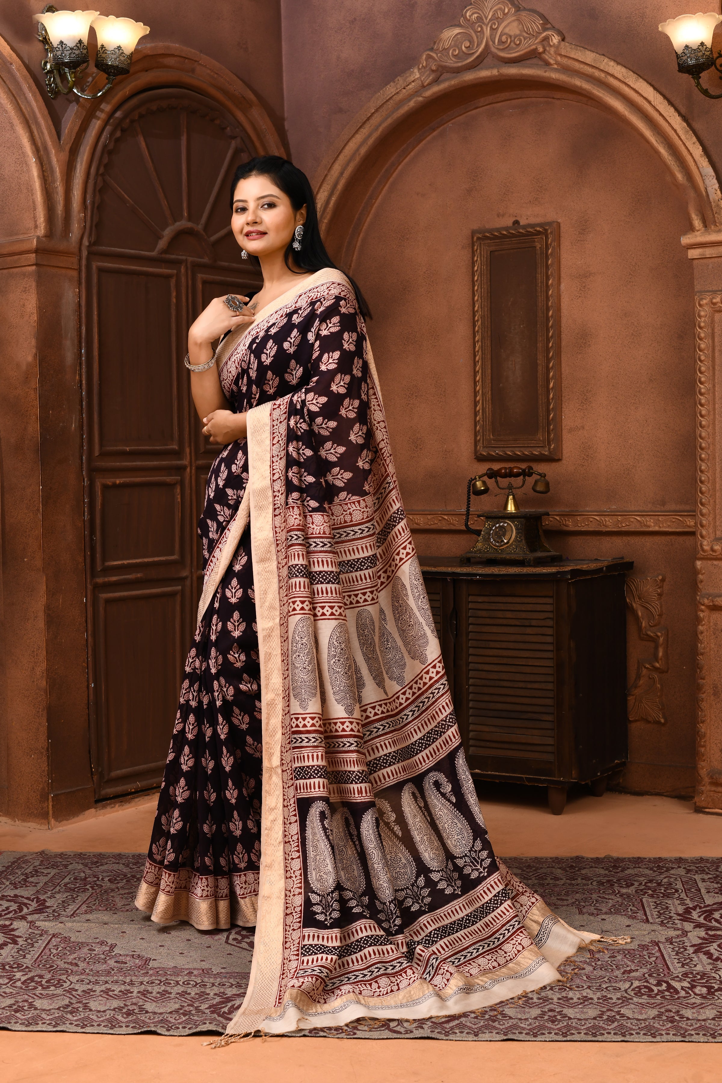 Maheshwari cross border bagh print saree -black