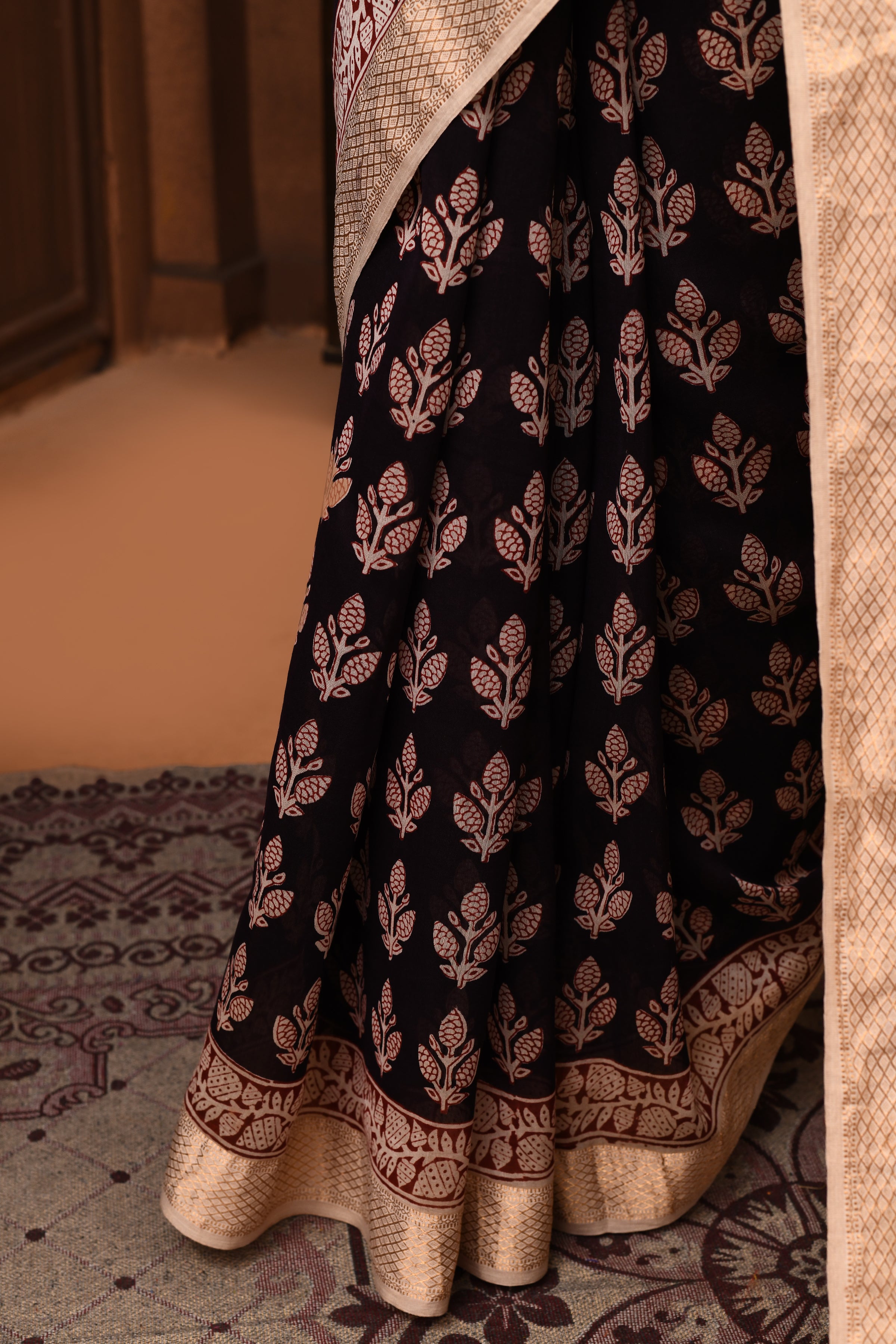 Maheshwari cross border bagh print saree -black