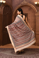 Maheshwari cross border bagh print saree in off-white