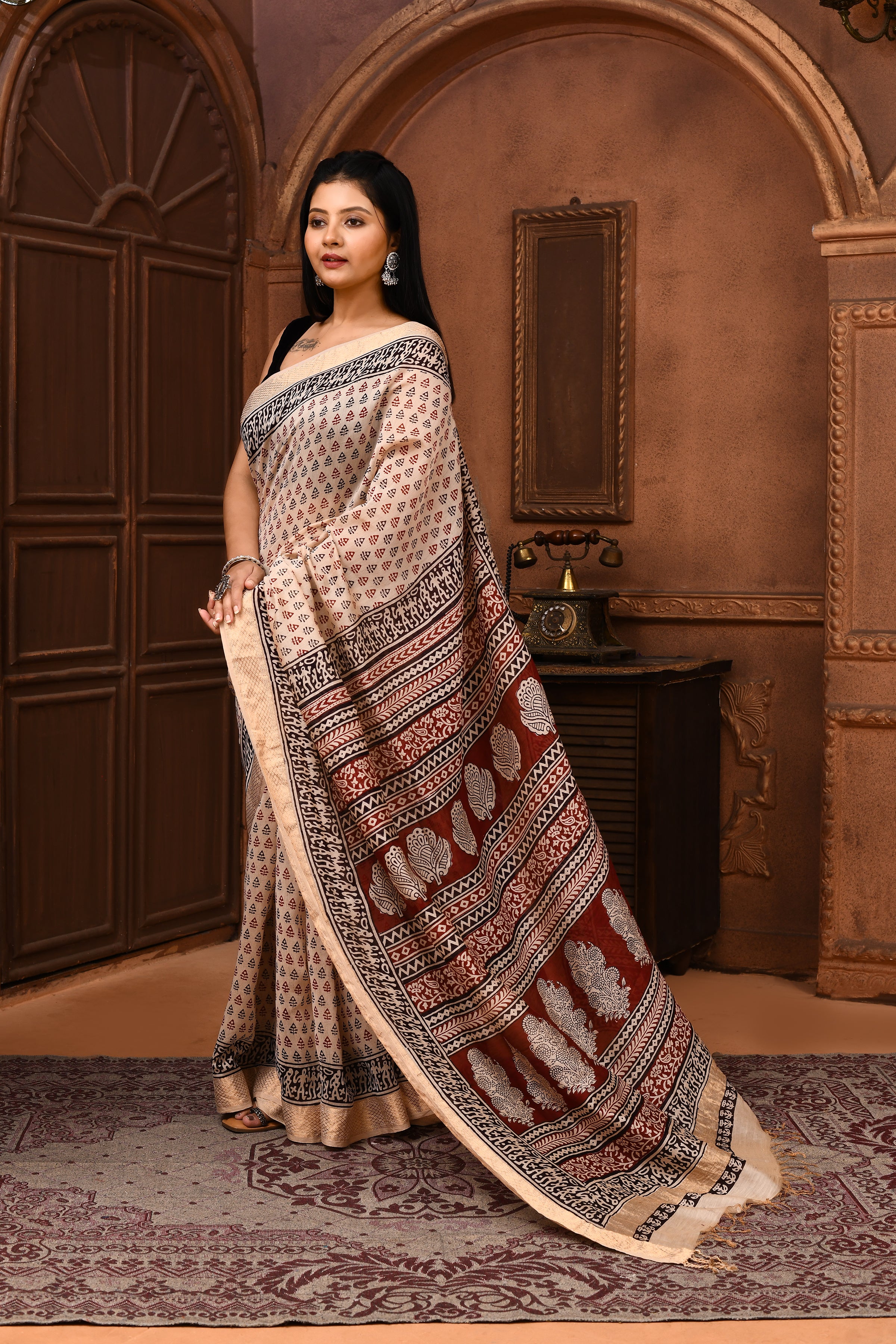 Maheshwari cross border saree with small prints-off white