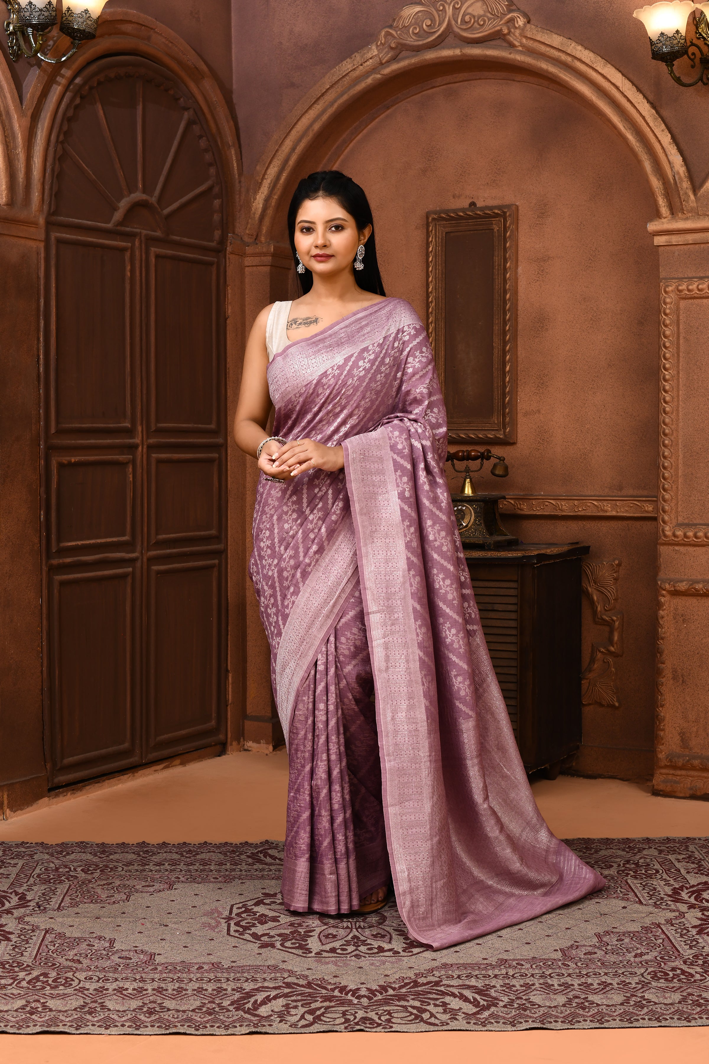 Pure Linen Georgette handloom Banarasi saree with silver zari kadwa weaving-Mauve