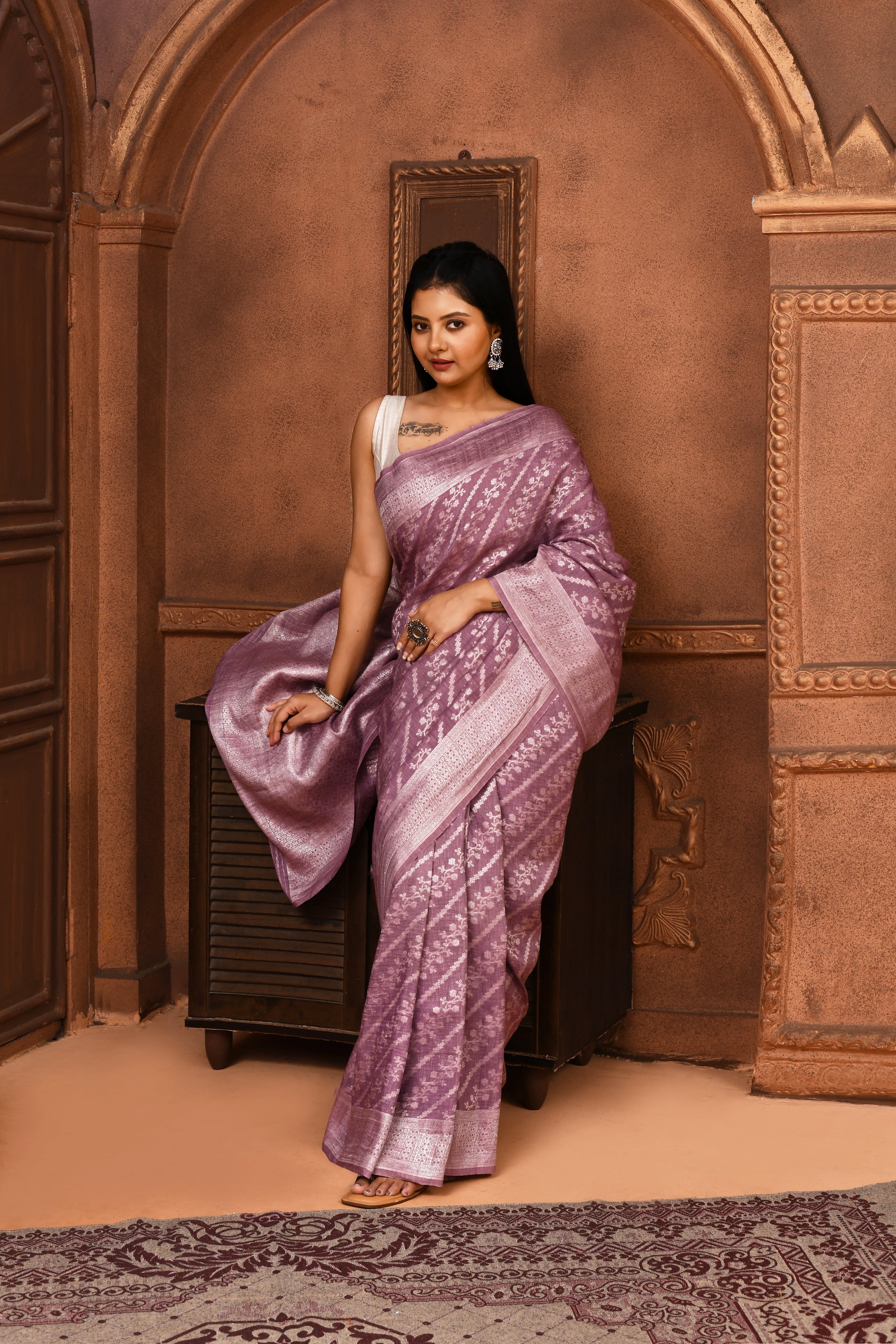 Pure Linen Georgette handloom Banarasi saree with silver zari kadwa weaving-Mauve